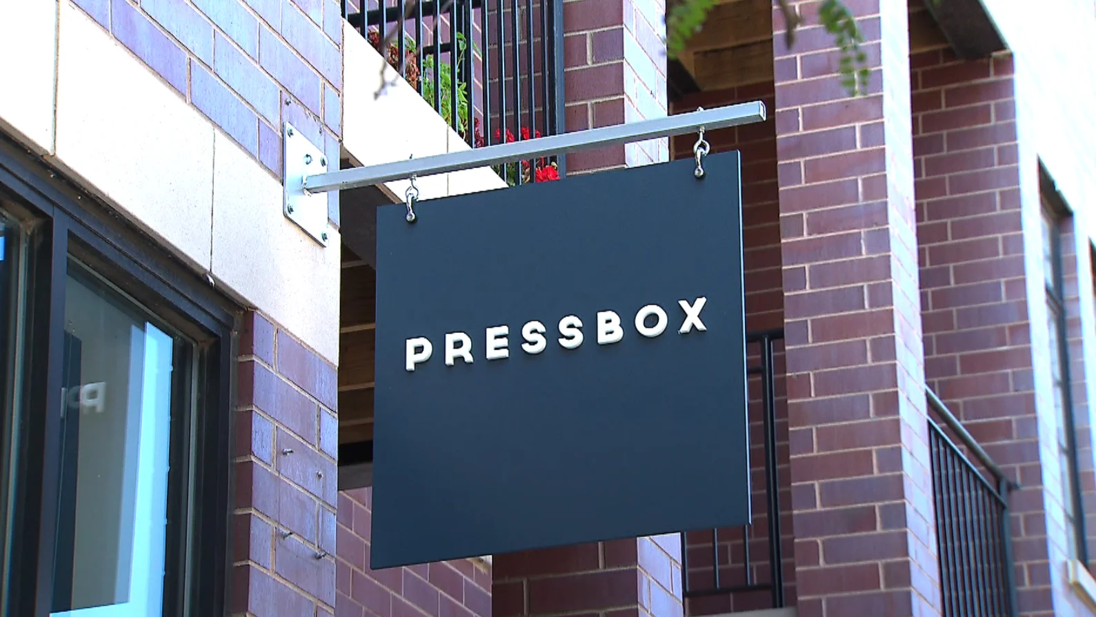 pressbox-sign.jpg