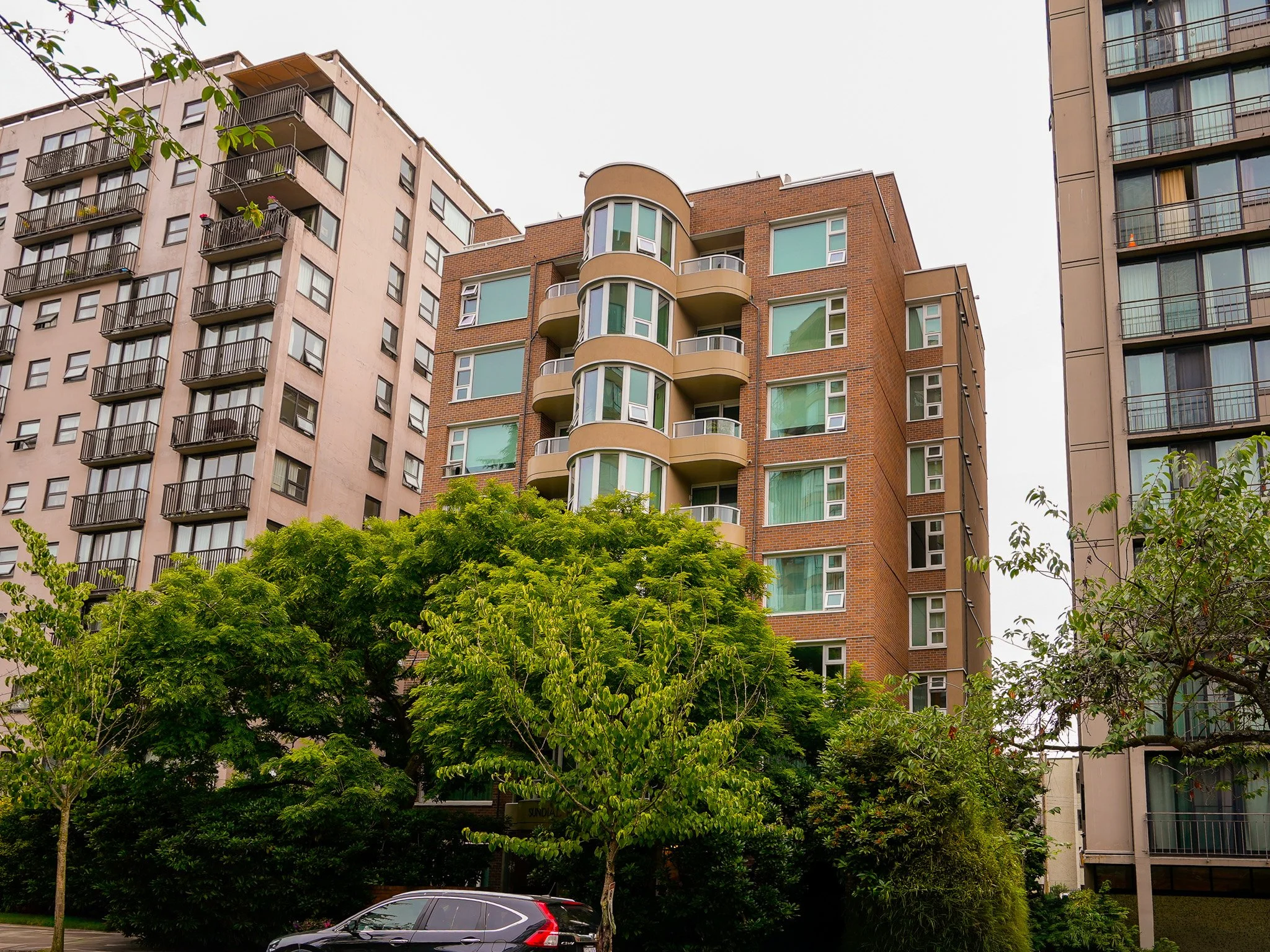 Why I Often Lean Toward Older Concrete Condo Buildings in Downtown Vancouver