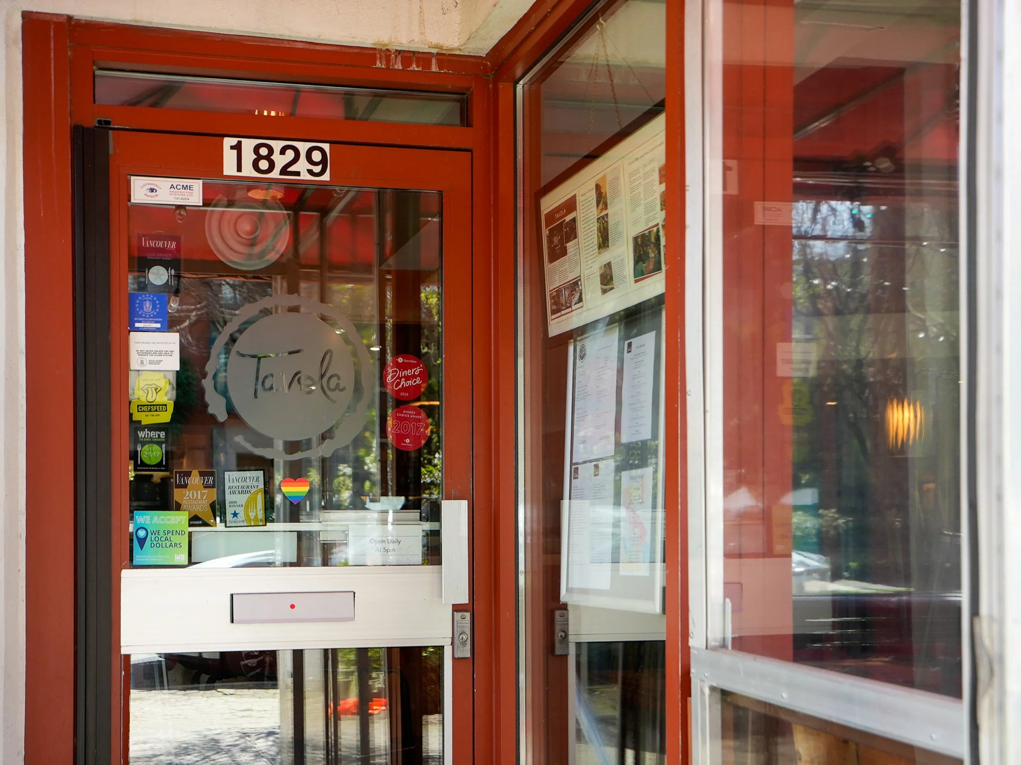 101 1845 Robson MLS 2026-12.jpg