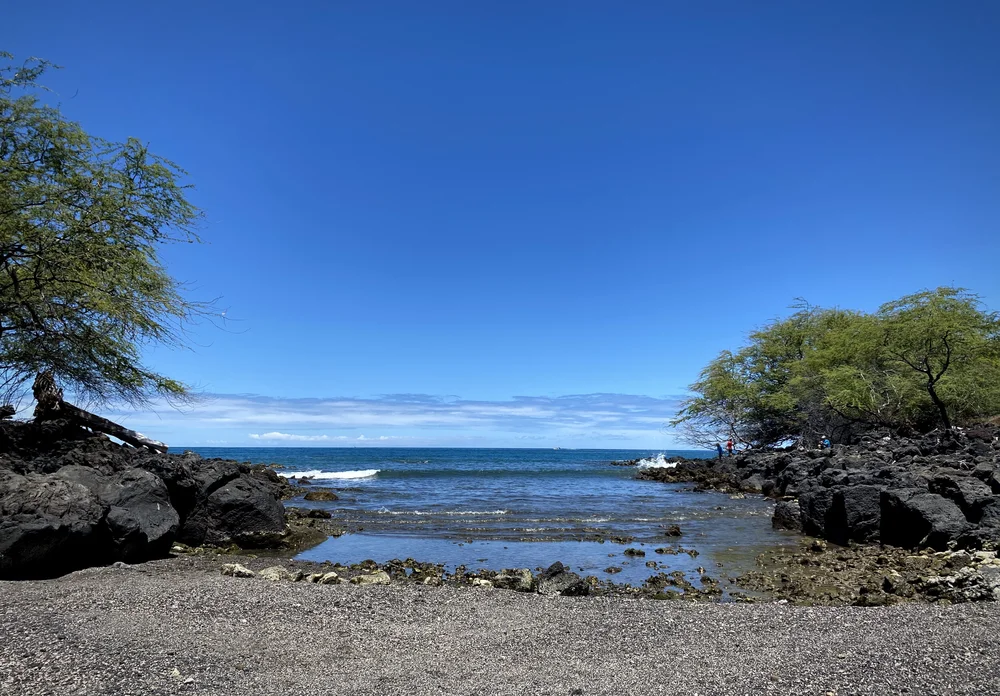 Between Mau’umae Beach and Spencer Park