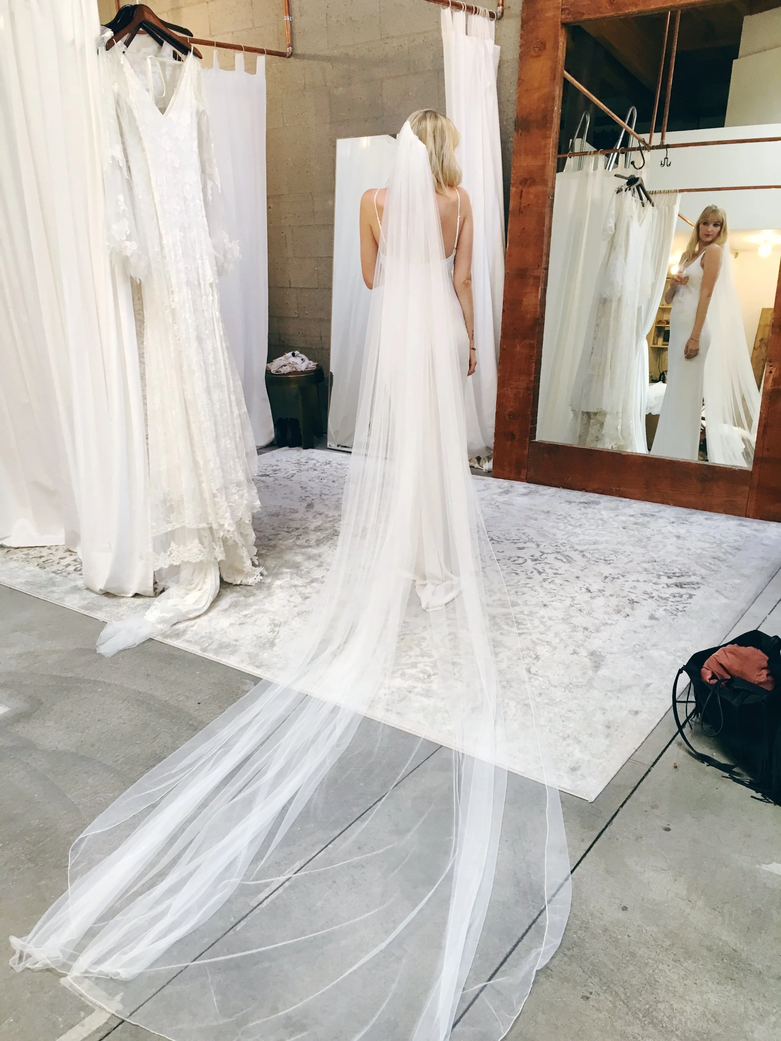 COLETTE VEIL. Look at the length of this thing!