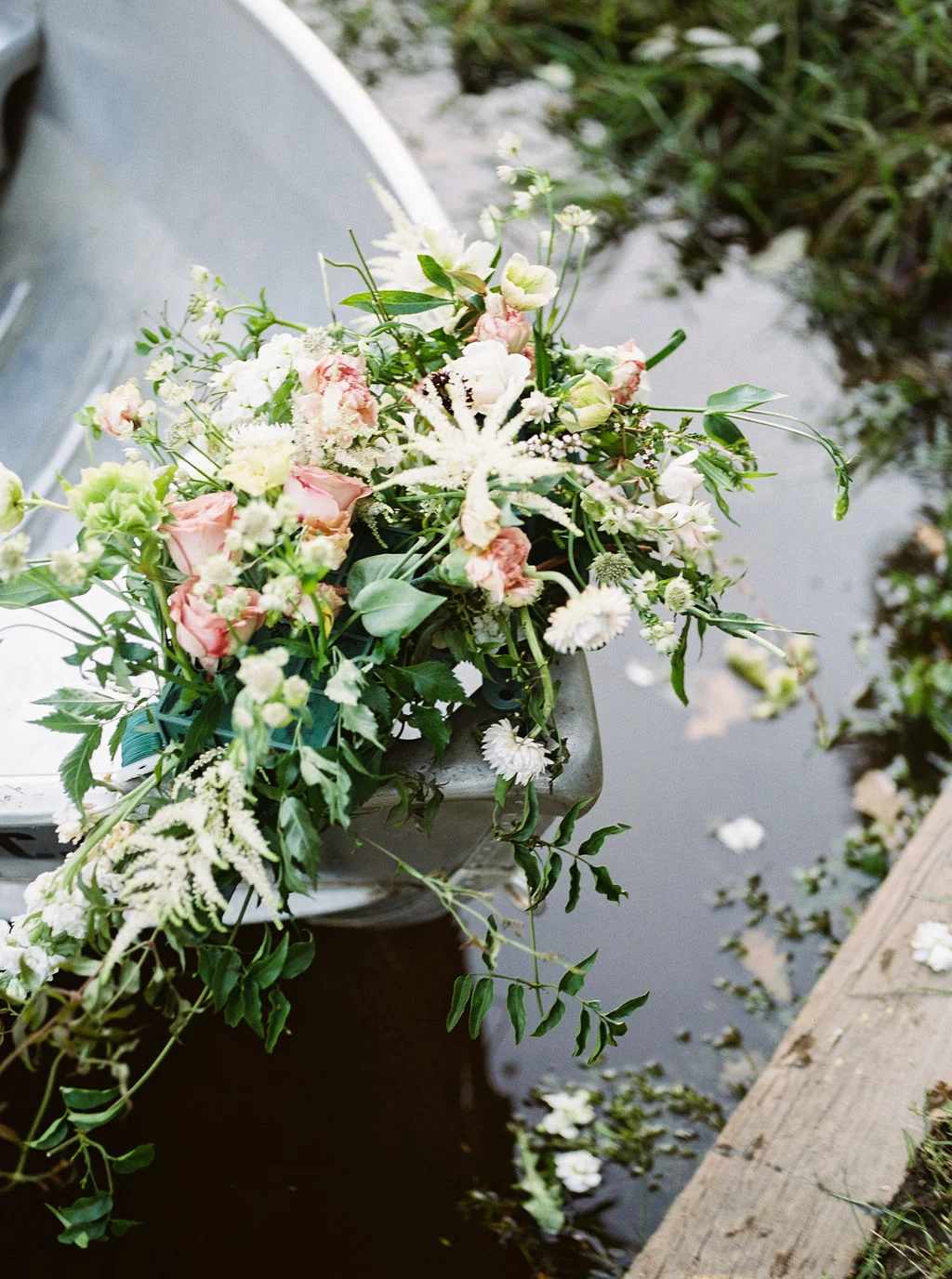 Camp-Sturtevant-Wausau-Wedding-Florist-KaseStyles-18-.jpg