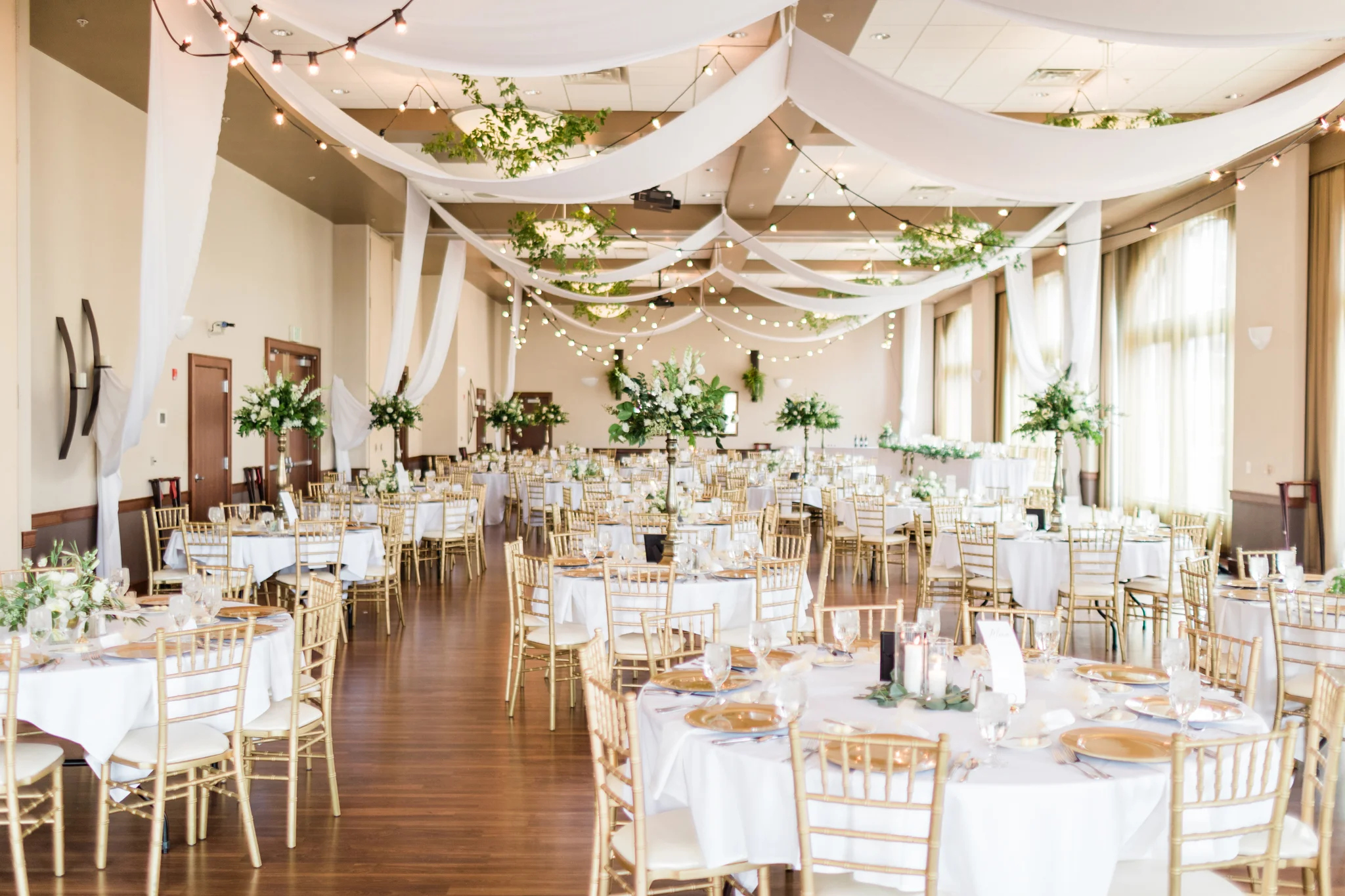 58-Katrina-Kyle-Jefferson-Inn-Wisconsin-Bride-James-Stokes-Photography.jpg