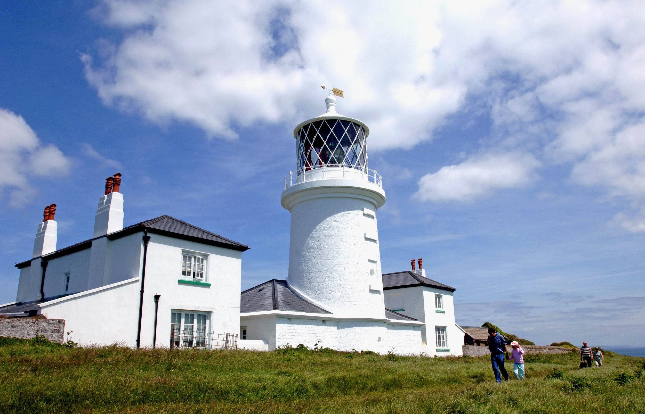 Caldey lighthouse 2.jpg