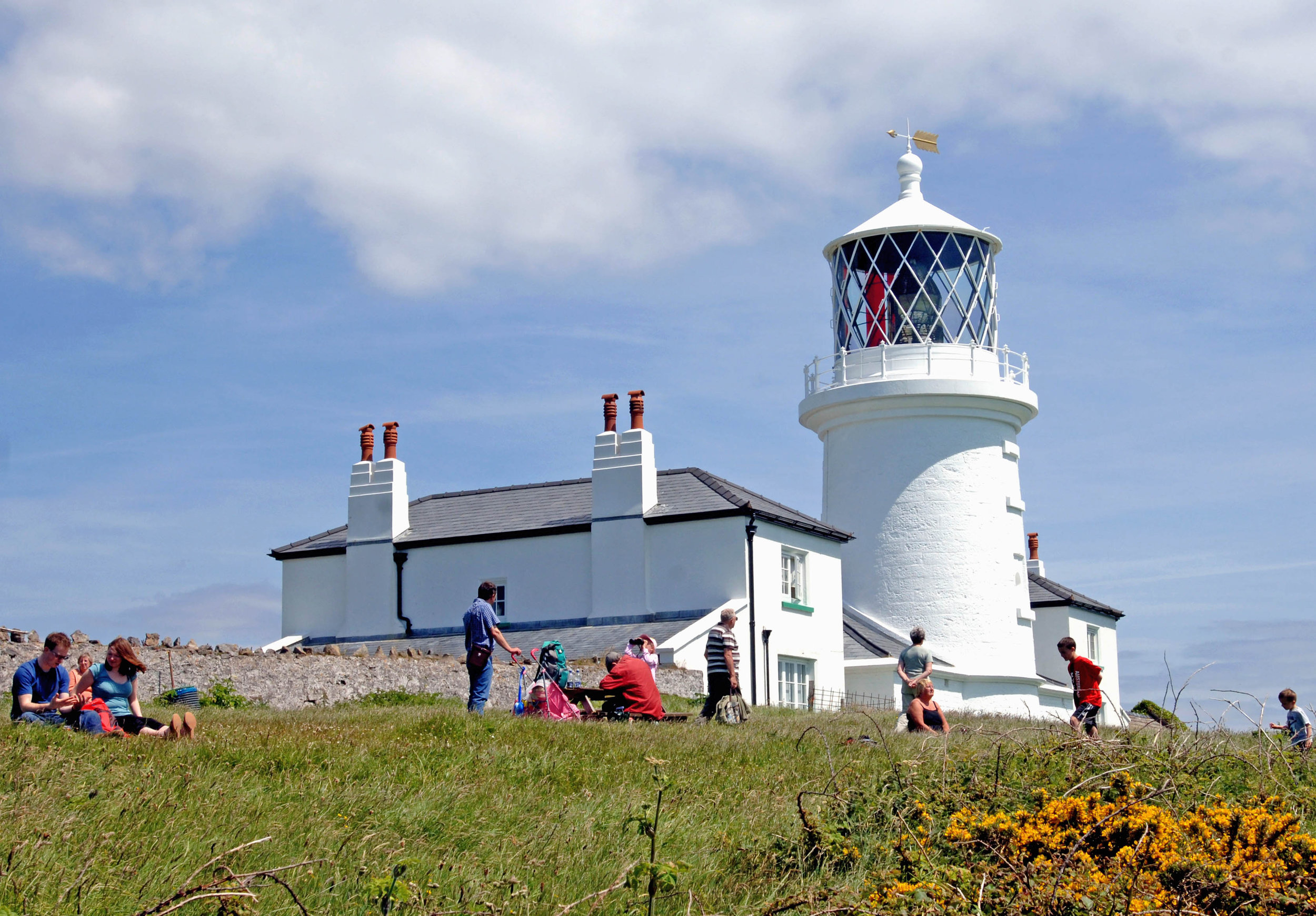 Caldey lighthouse.jpg