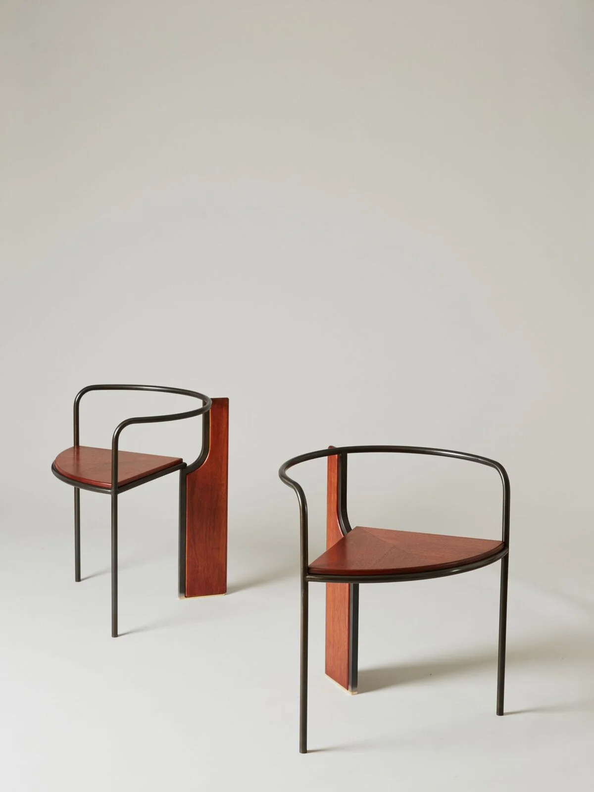 PELLE Design Studio - The Fin Chair