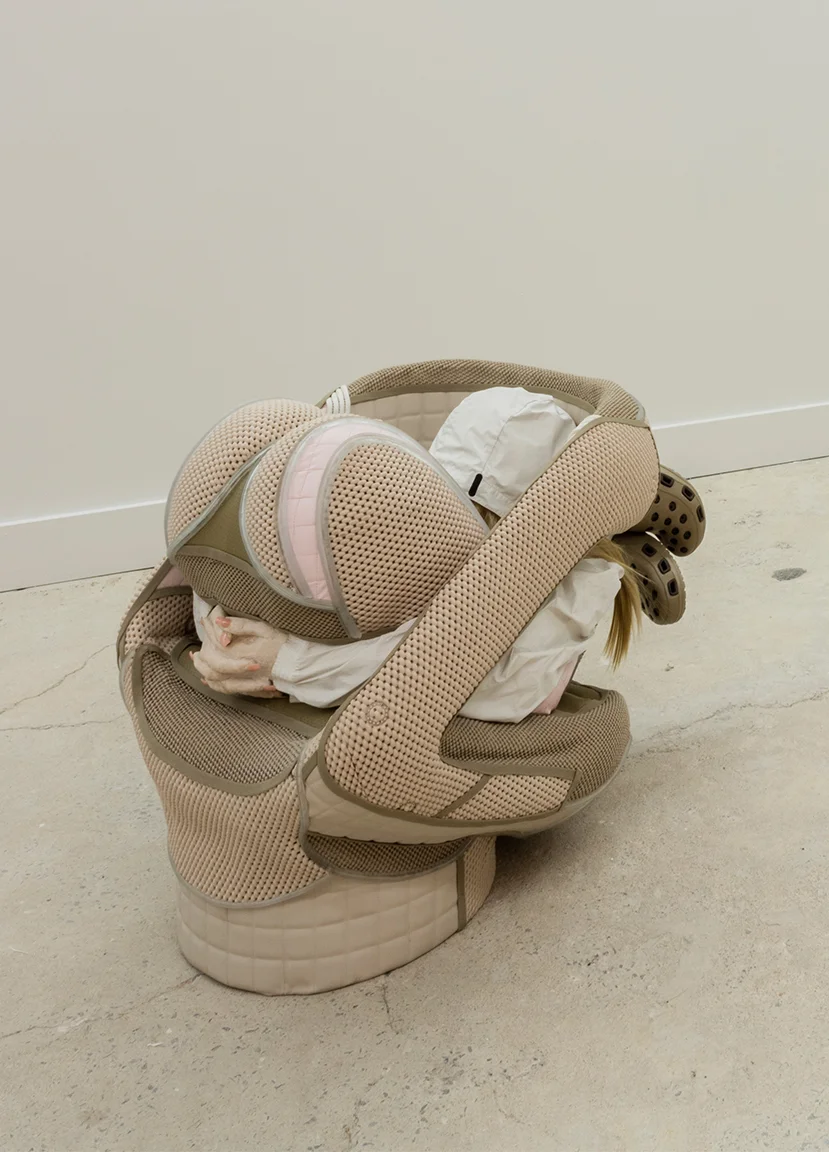 Anna Uddenberg, Calm and Cosy, 2017. Image courtesy of L'Inconnue.