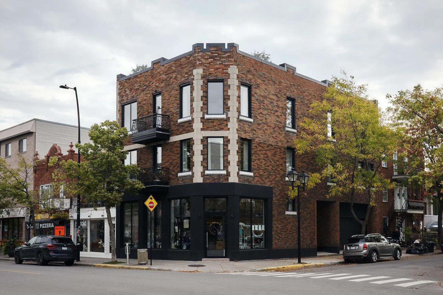 Residence Alma by Atelier Barda — A discreet transformation on Anniversary Magazine