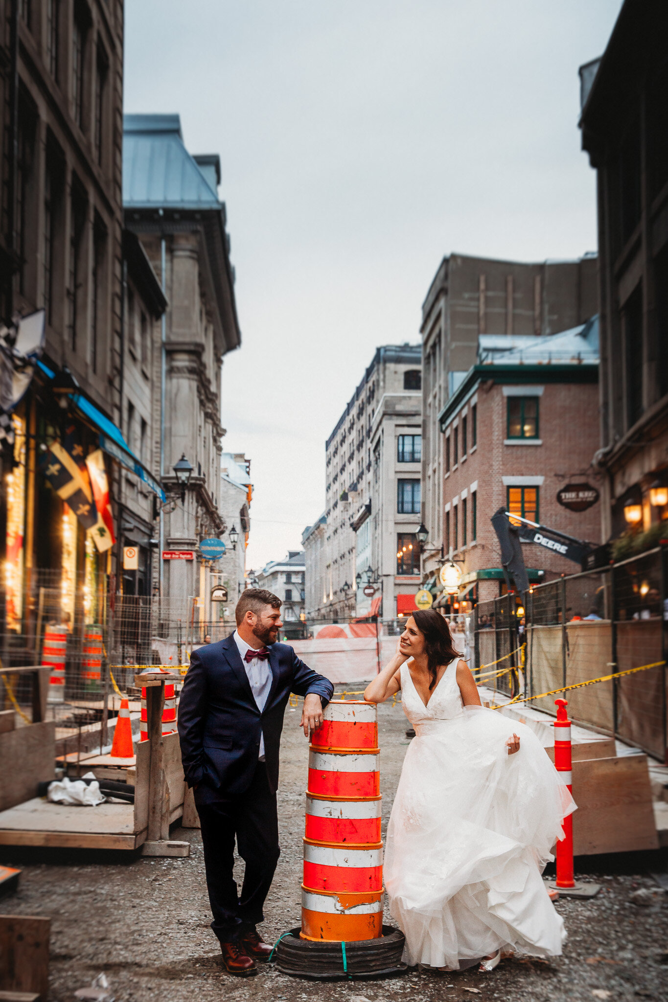 LucyBaumMontrealWeddingPhotography_OldPortConstruction-1.jpg