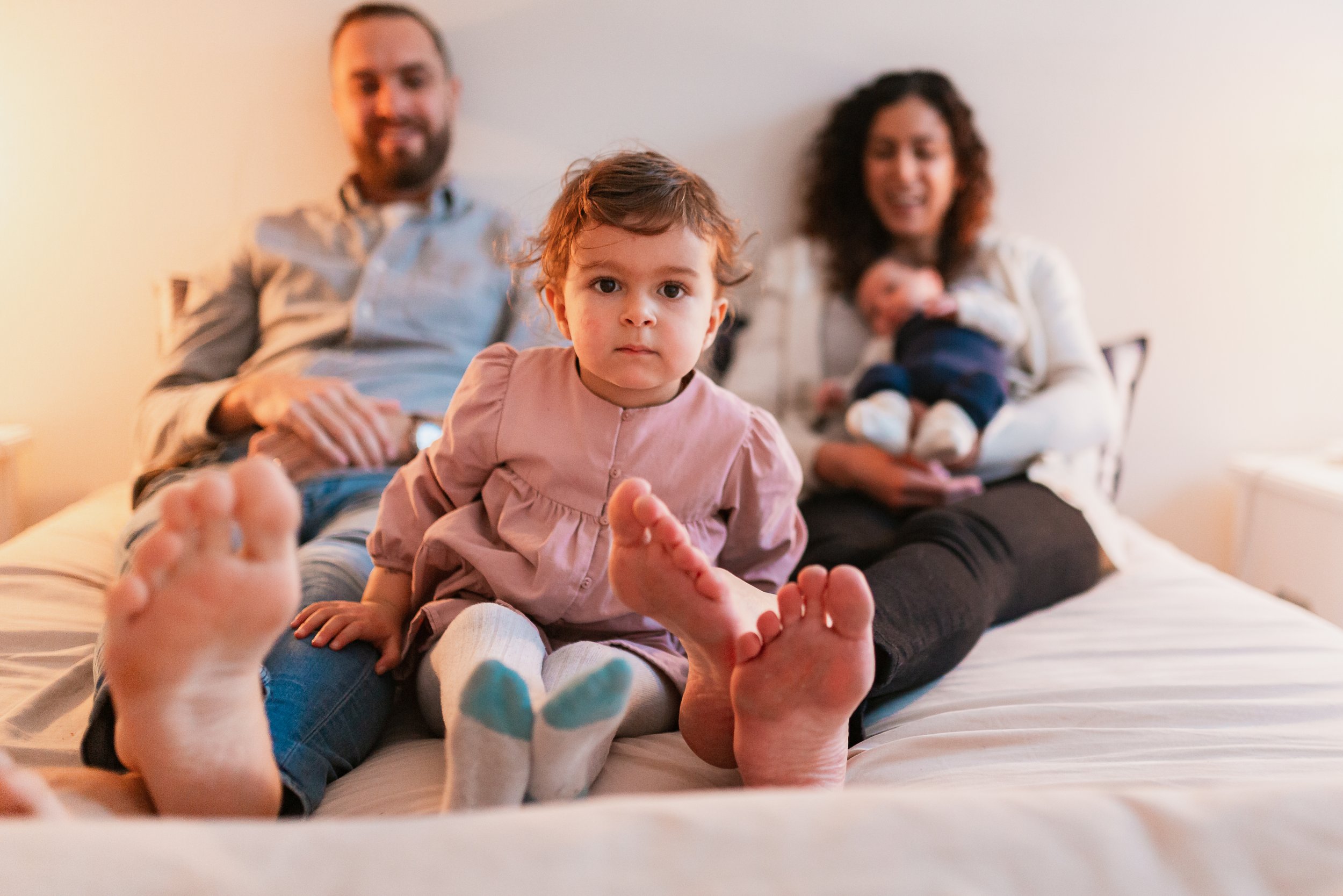 LucyBaumMontrealNewbornPhotographer_NDGFamilySession-52.jpg