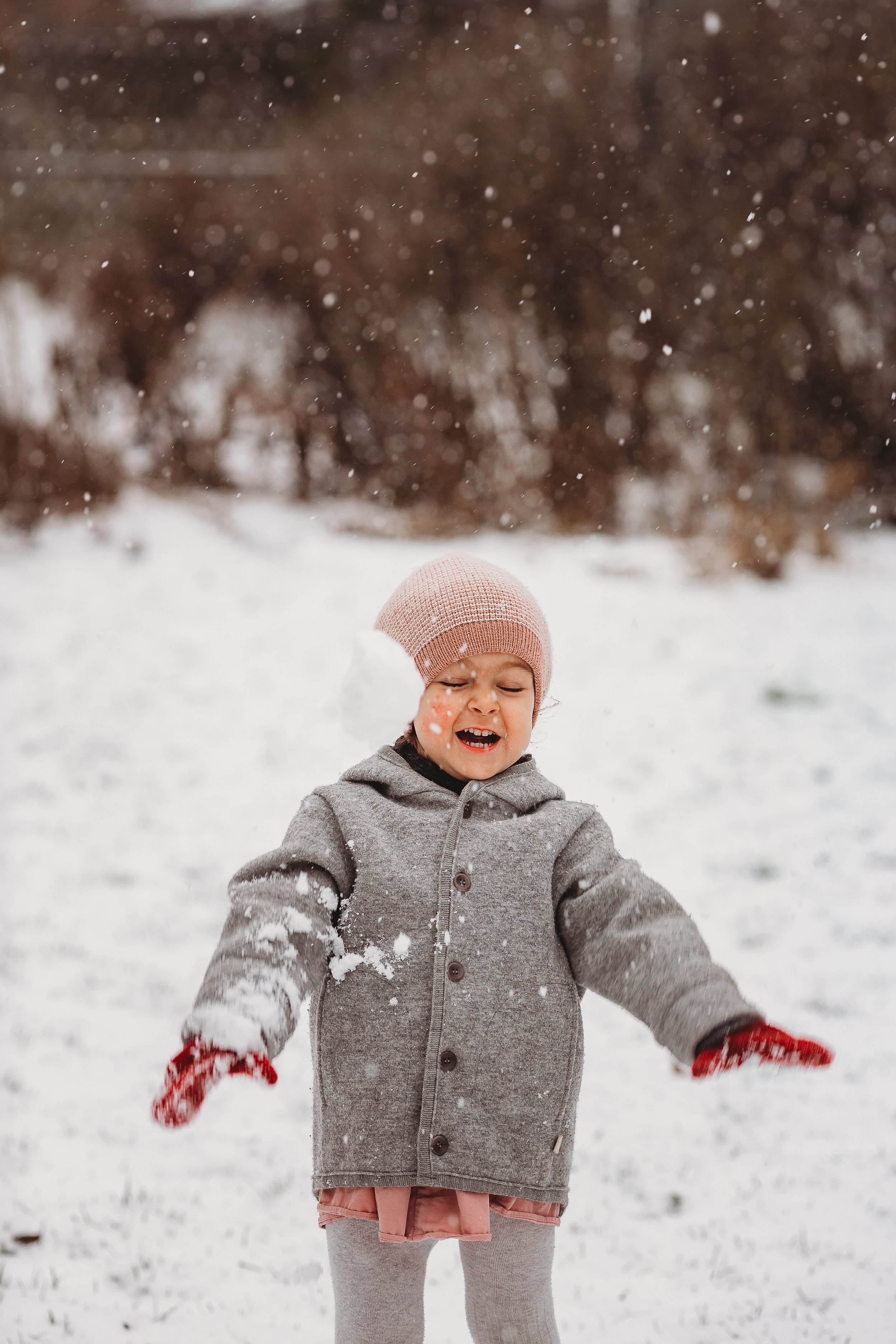 LucyBaumMontrealNewbornPhotographer_NDGFamilySession-69.jpg