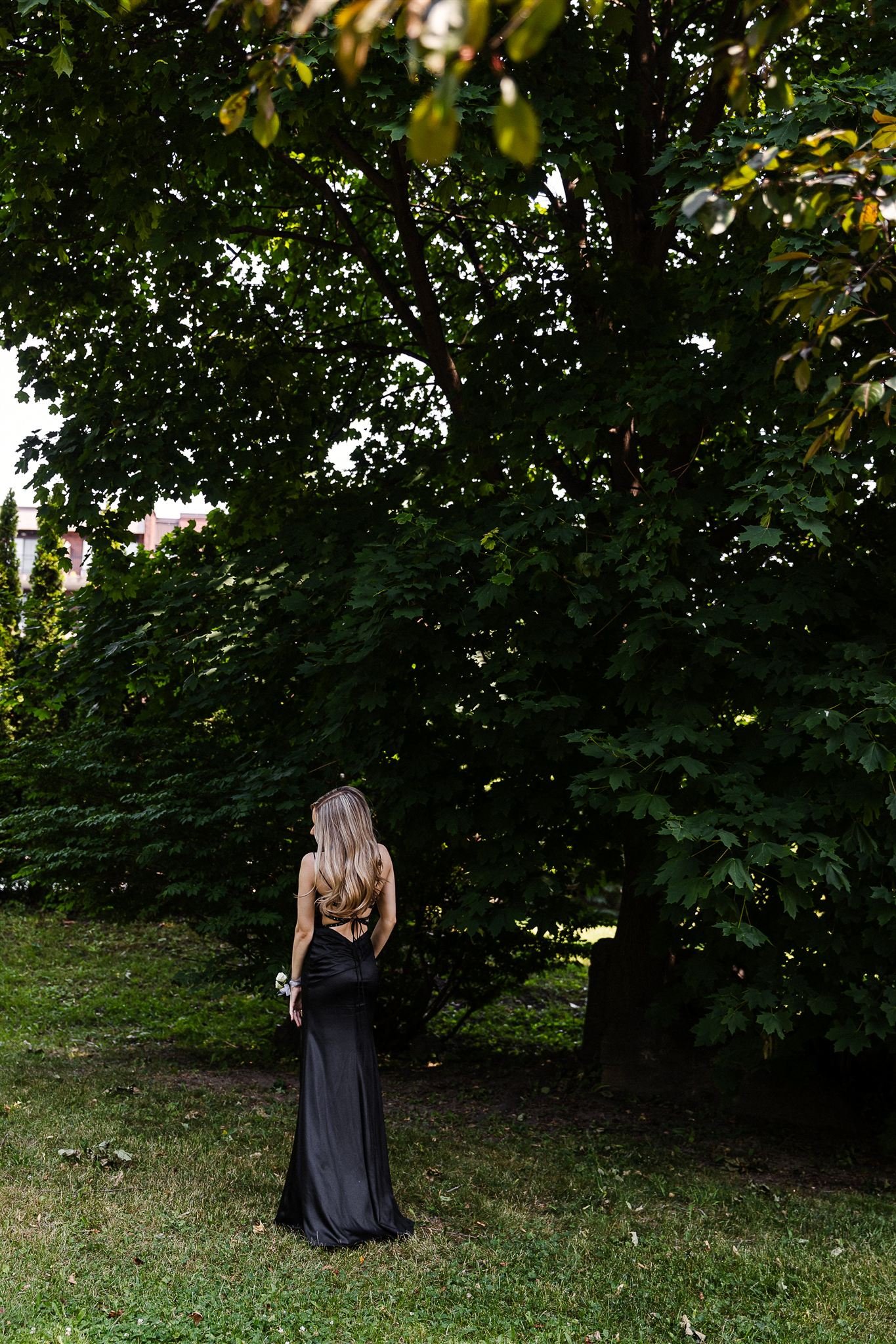 Lucy-Baum-Montreal-Prom-Photographer-June-2025-F-55_websize.jpg