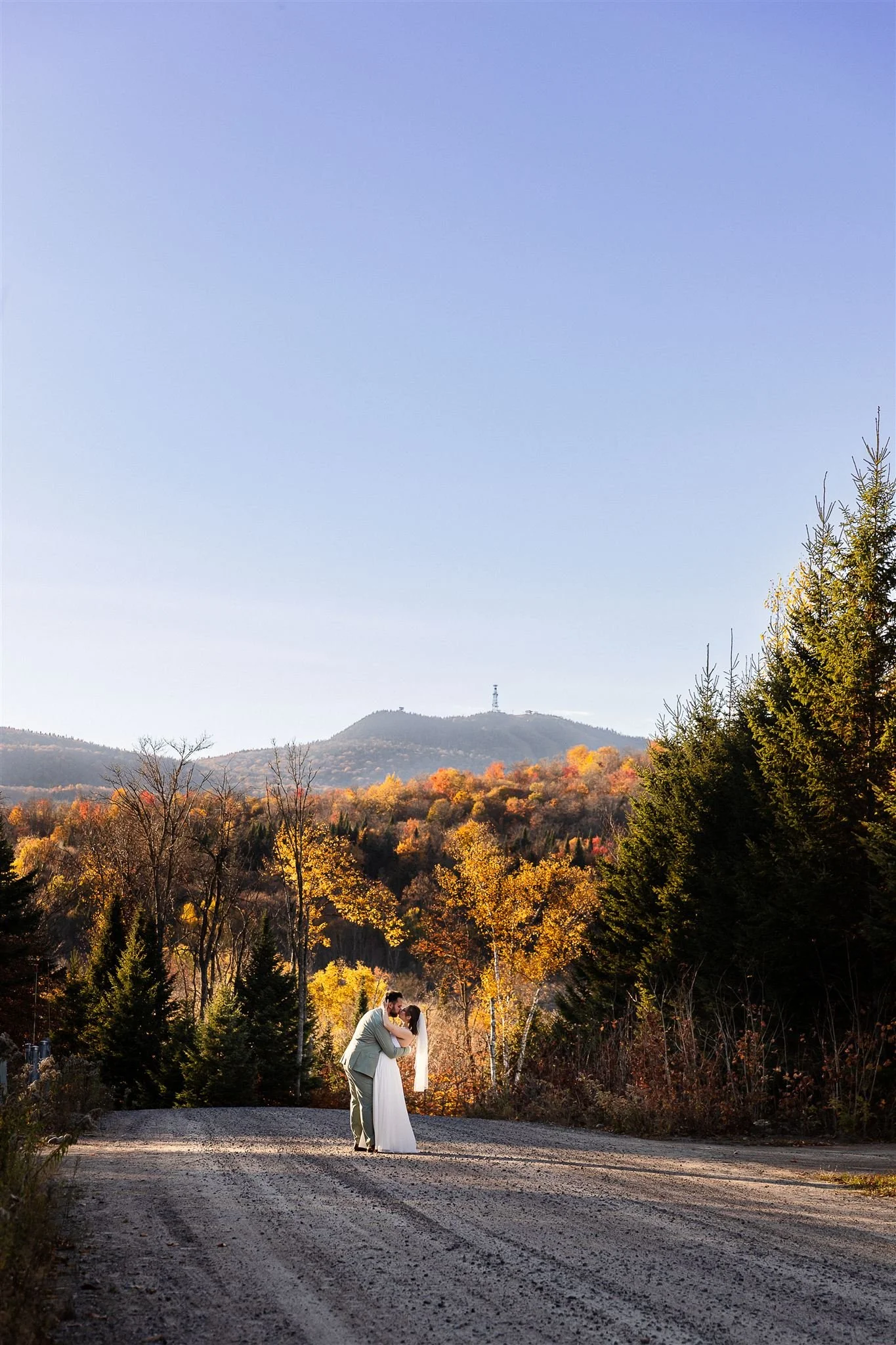 Lucy-Baum-Montreal-Wedding-Photographer-Mont-Tremblant-Oct-2025-H-4_websize.jpg
