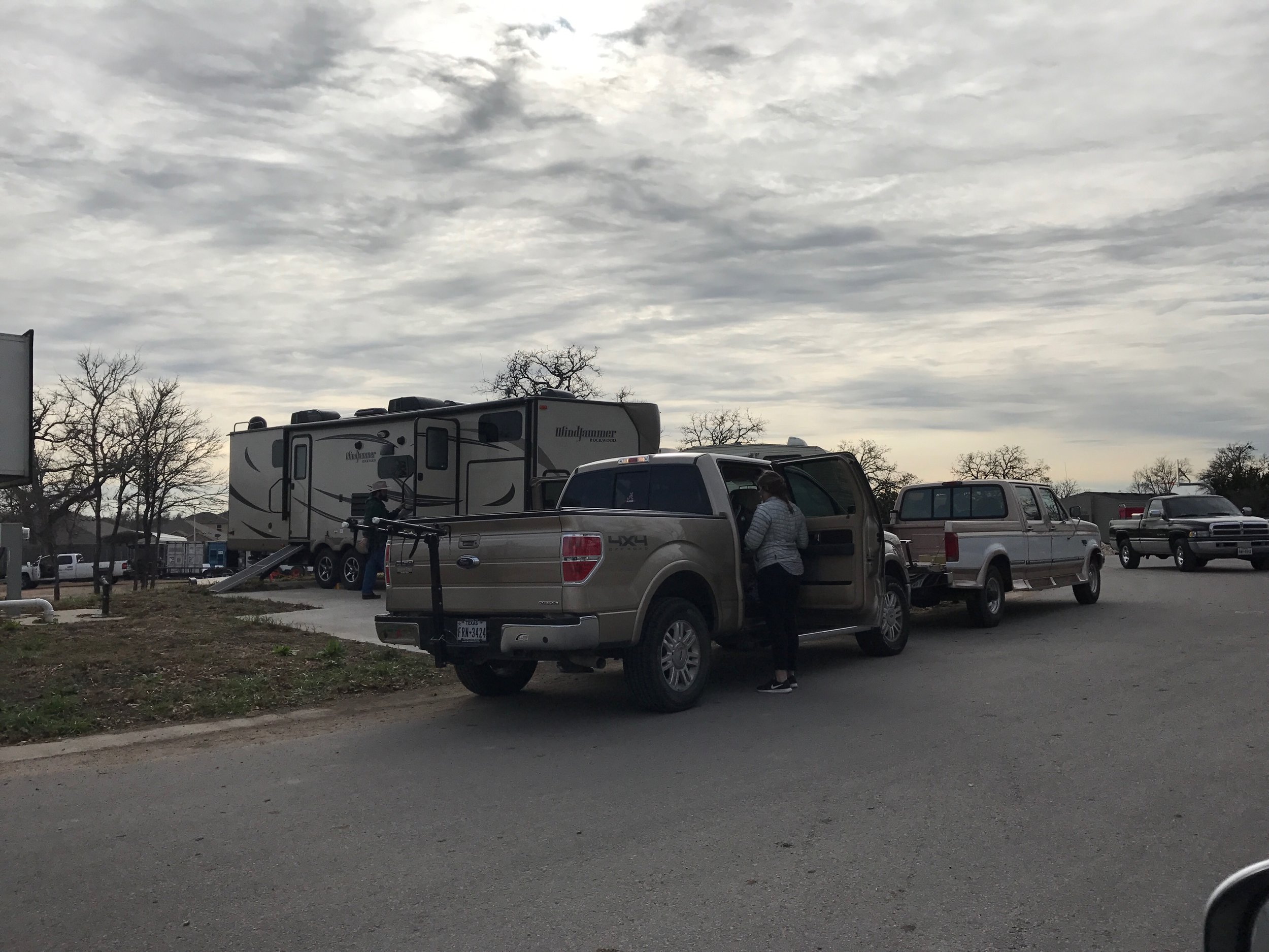 Shoutout to my Mother in Law and Brother in Law for leaving at 5:30AM, pulling out trailer to Austin, helping us get settled, and driving back to Midland in the same day. Not to mention the countless hours they spent helping us prepare. 