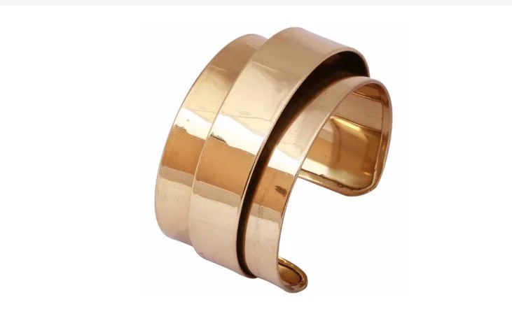 DESIGNER STYLE GOLD WIDE CUFF WRIST BRACELET