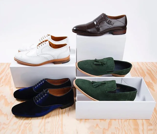 ✨Perfect companions to elevate any wardrobe✨#stilllife #stilllifephotography #fashionblog #propstylist #propstyling #productphotography #stilllifestyling #flatlay #dressy #gentleman #style #styleblogger #styledbyme #zappos #editorial #editorialphotog