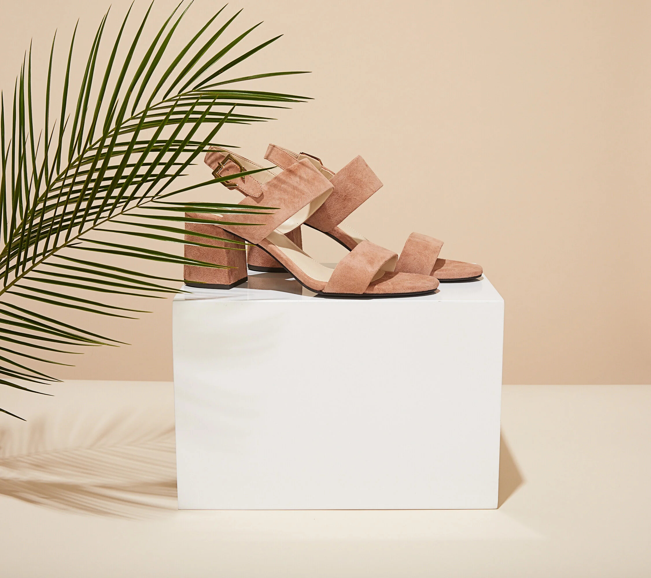 2019.3.MARCH.RD2.TRE6604_3.22.fashion copy.jpg