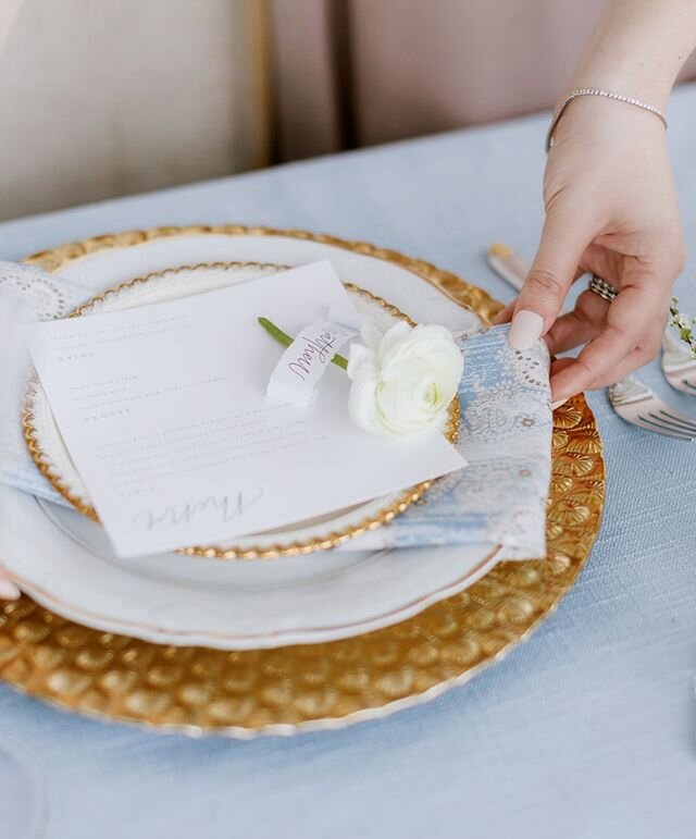 When it comes to putting together the details of your wedding design don&rsquo;t let all the little details get lost.
We love transforming our clients&rsquo; venues to make it a unique and personalized experience for them and their guests. Napkins, m