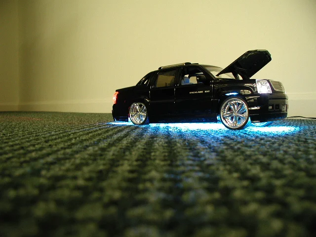 LED Model Escalade