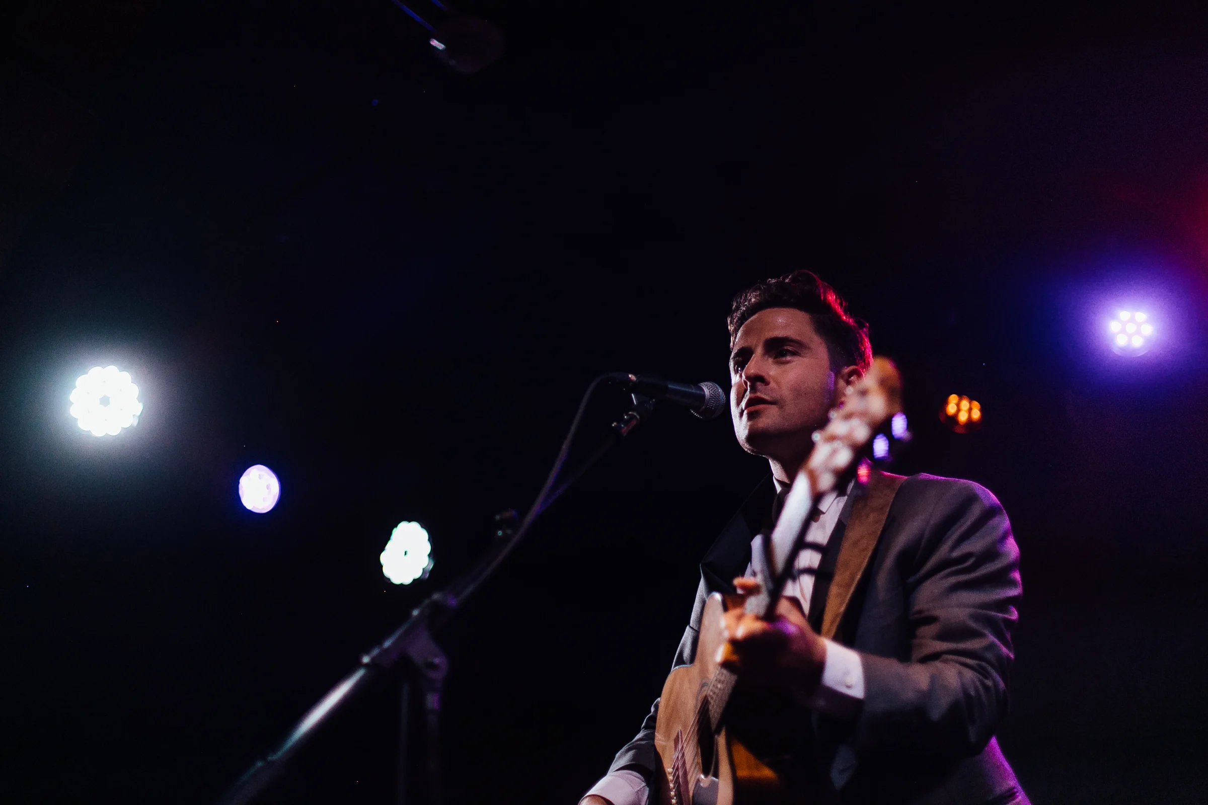 Oxford & Co. and Caleb Groh live at Schubas