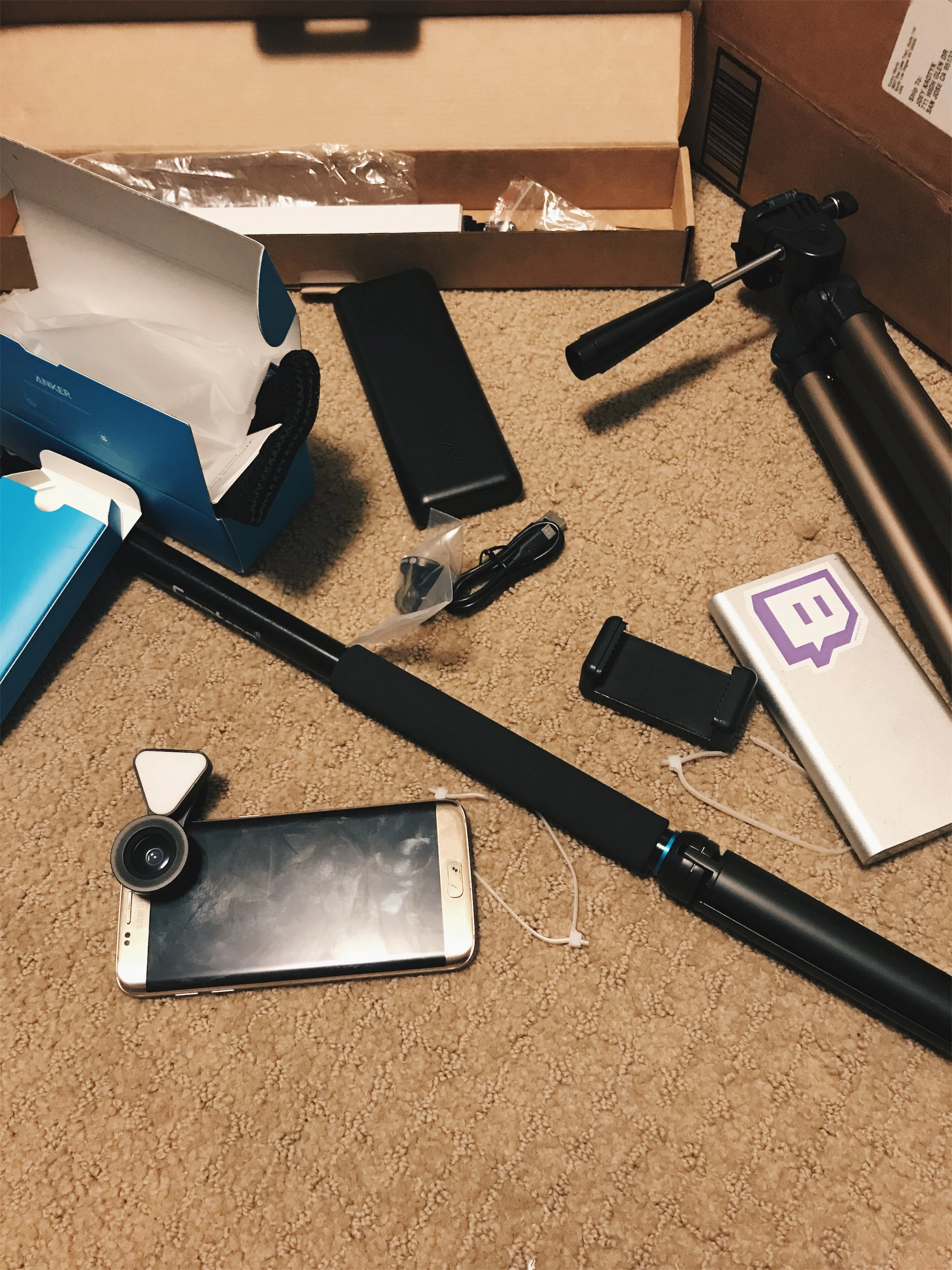 Came home to a bunch of boxes, yay! Unboxing time!