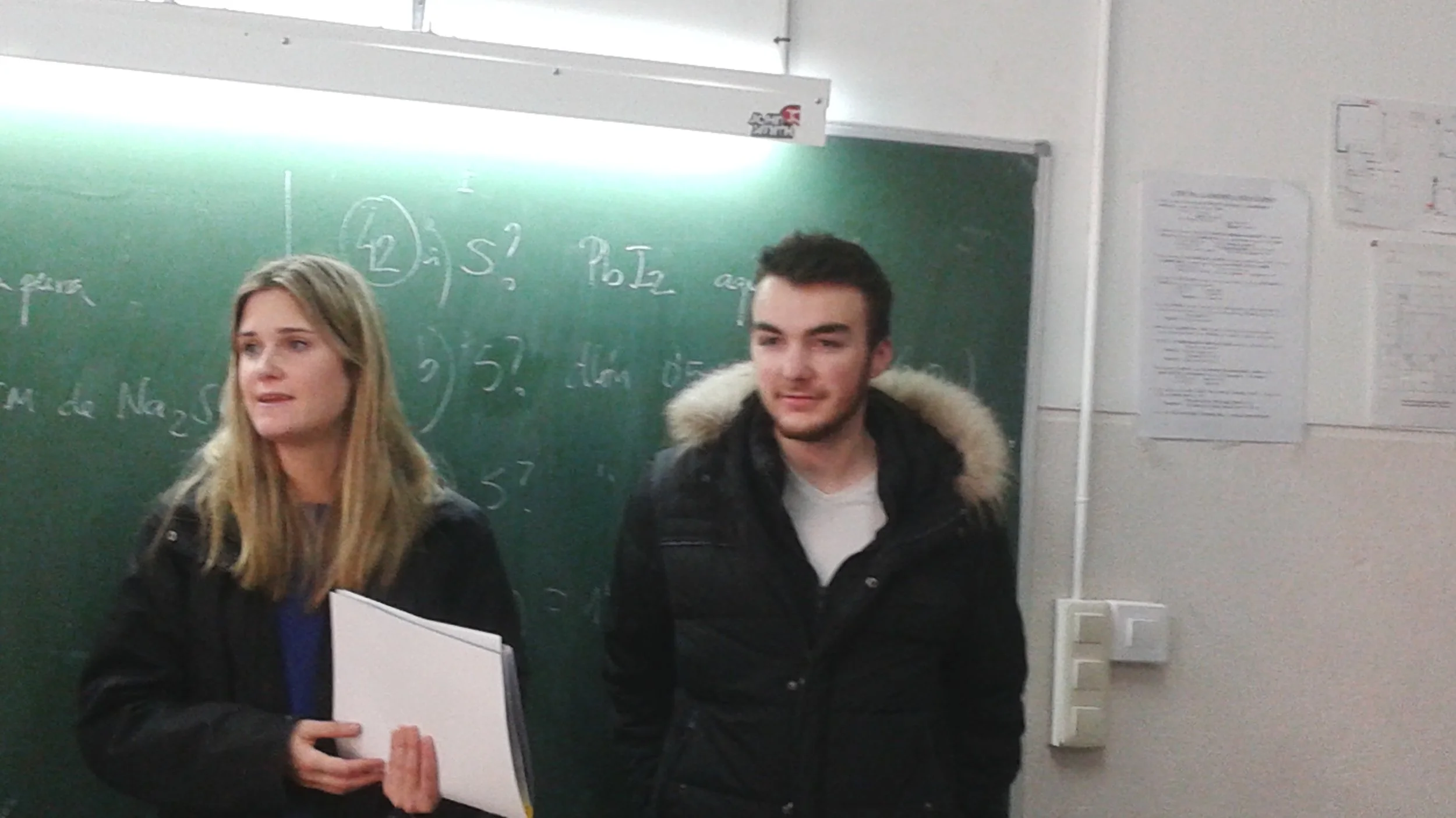 Simon in french speaking room 