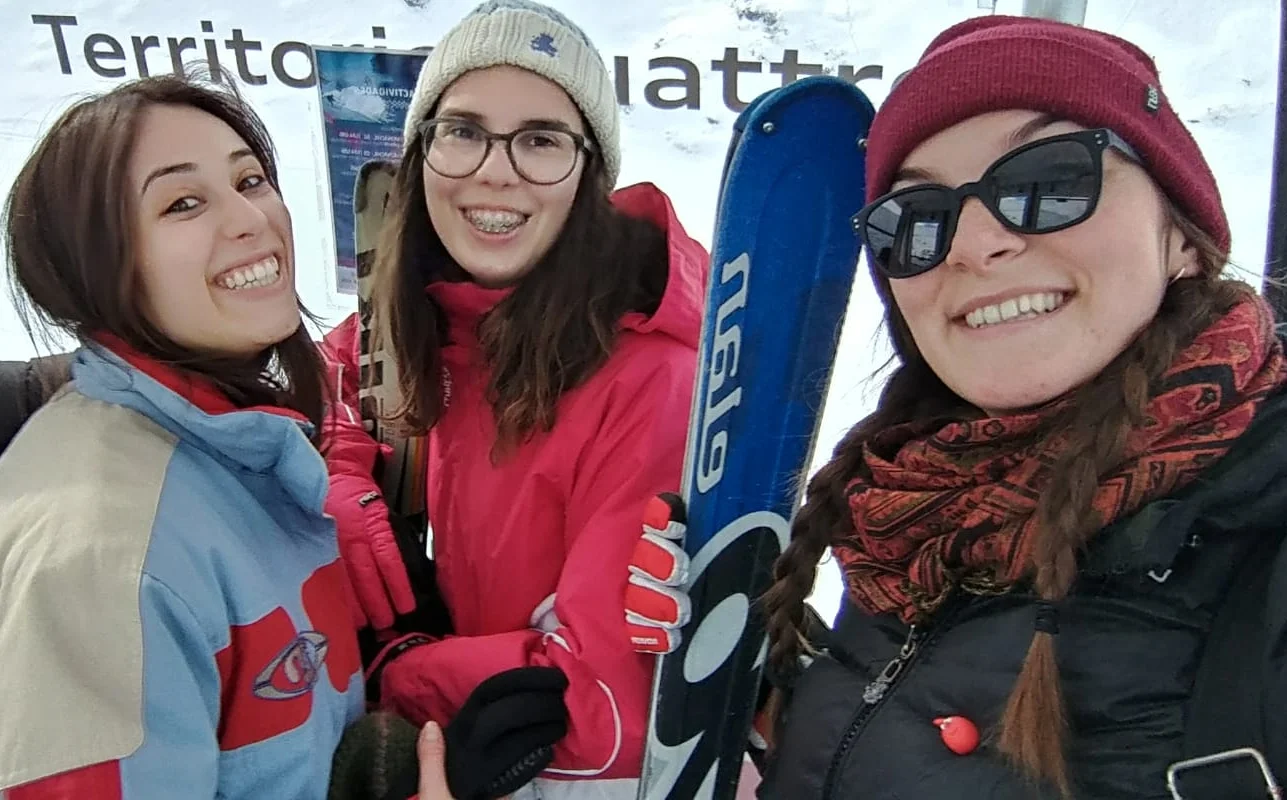Diana en Sierra Nevada con Albertina y Antonella