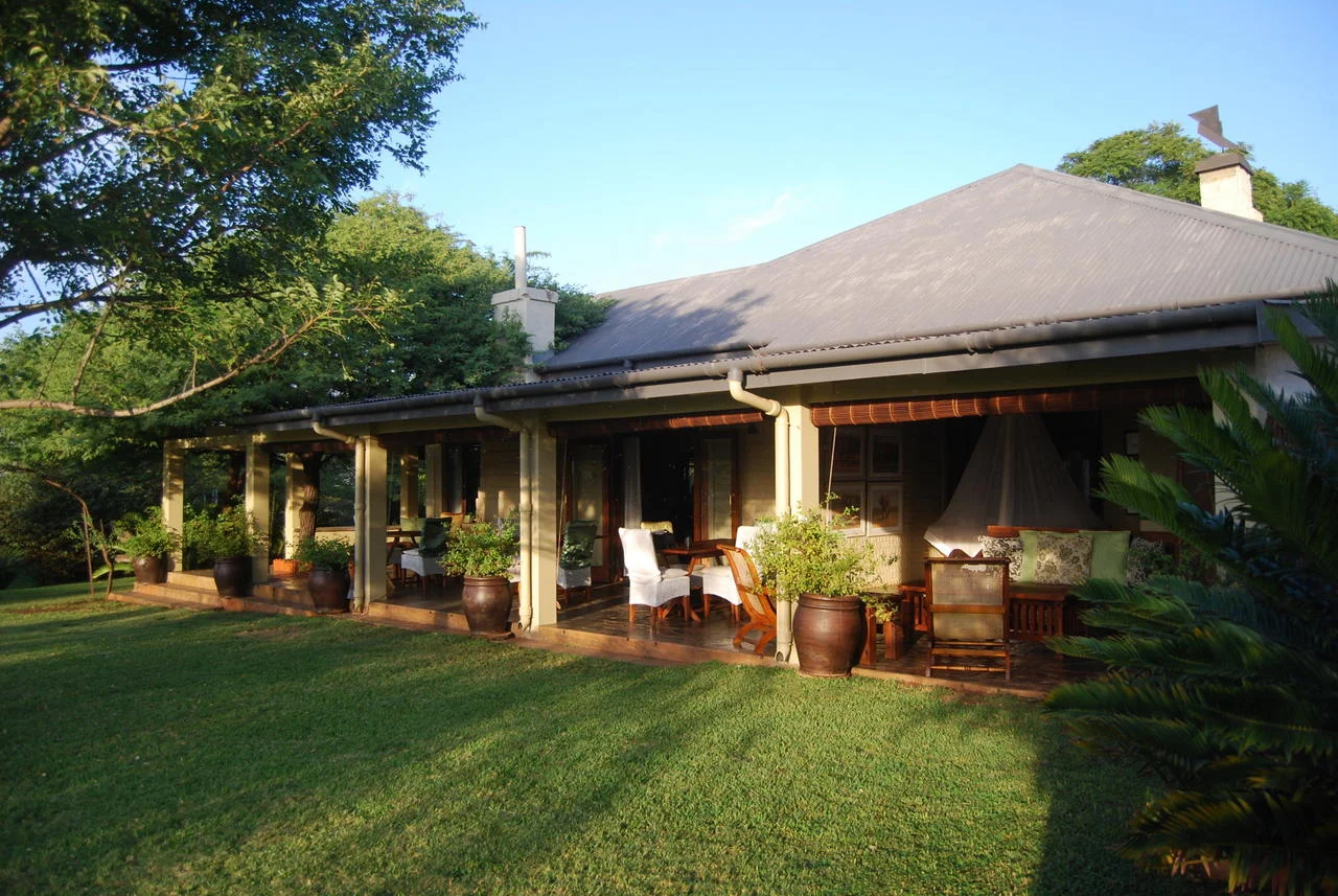 Safari Lodge Veranda1.jpg