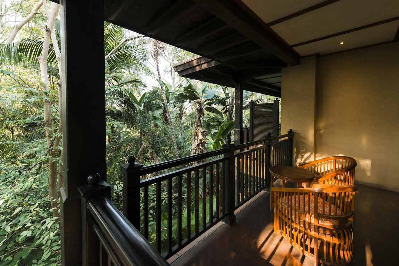 fairmont_view_room_balcony_2.jpg
