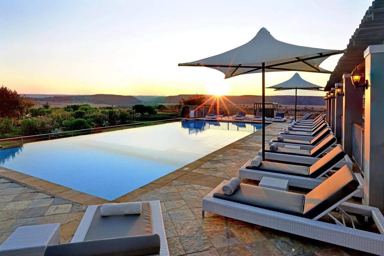 riverdene_family_lodge_pool_sunrise3.jpg