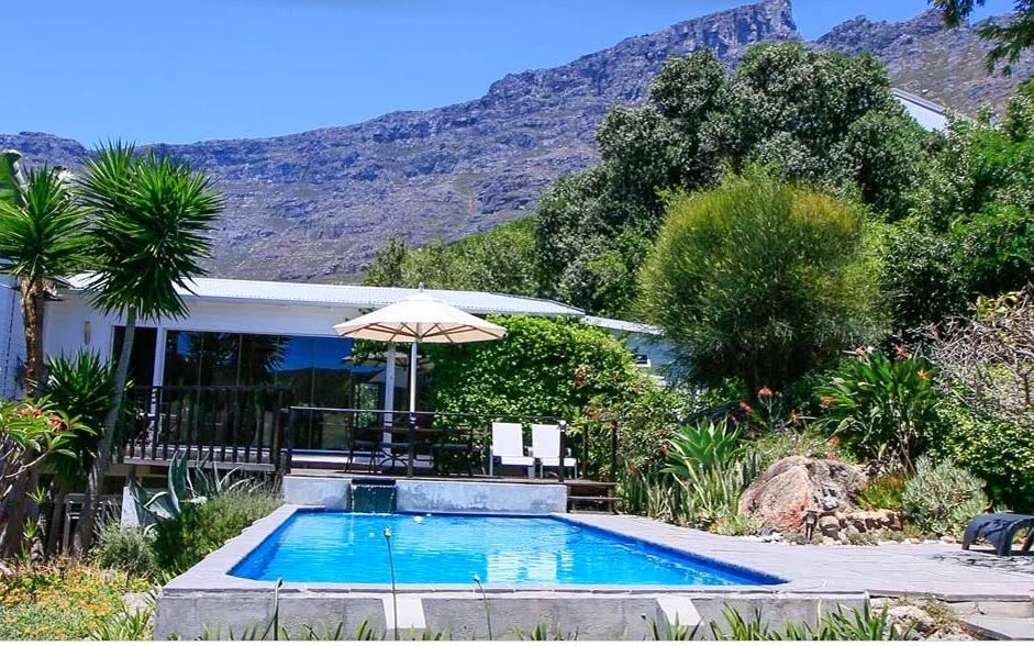 Cape_paradise_lodge.jpeg