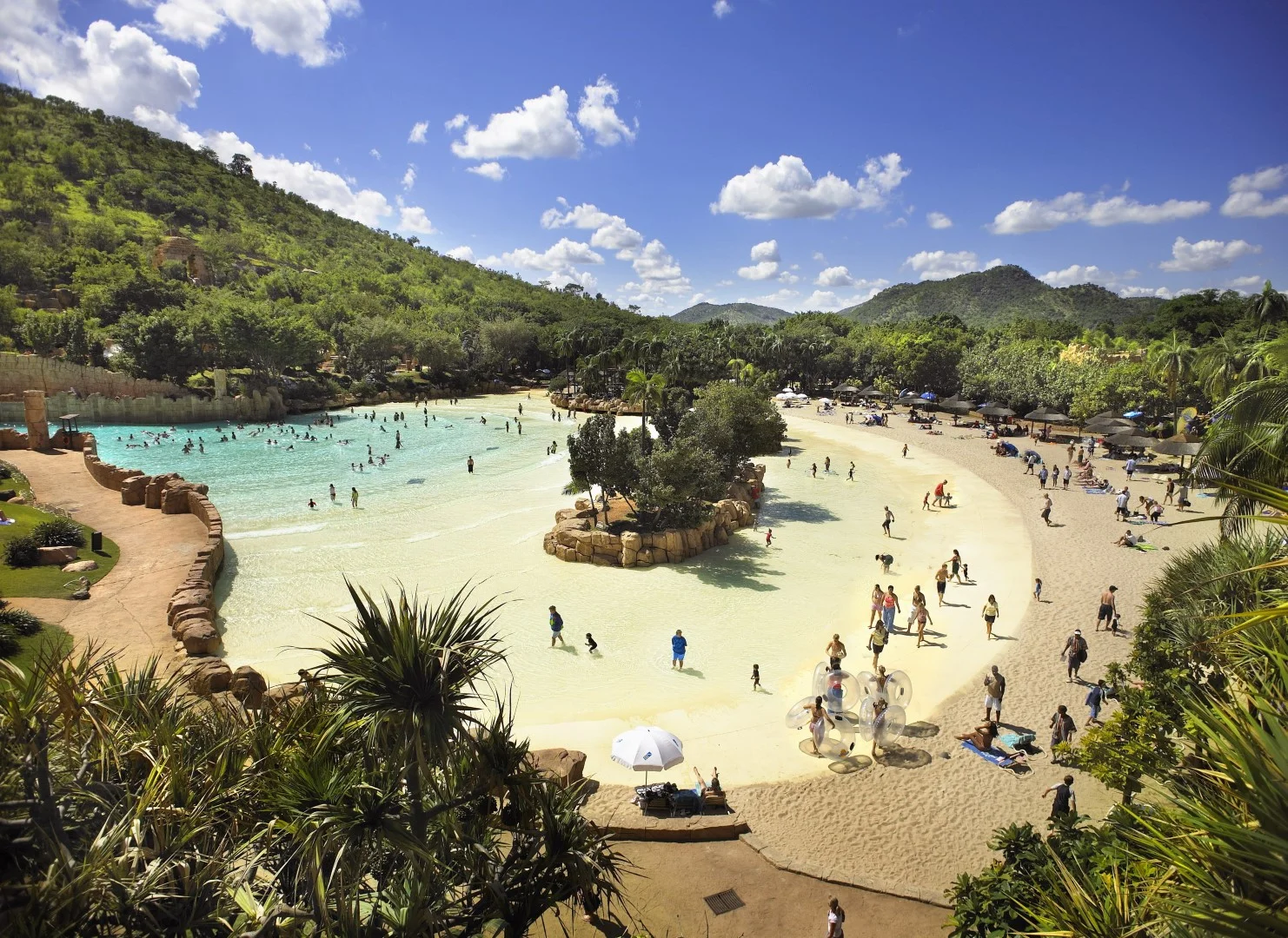 SCR6k7752-Sun-City-Valley-of-Waves-Large.jpg