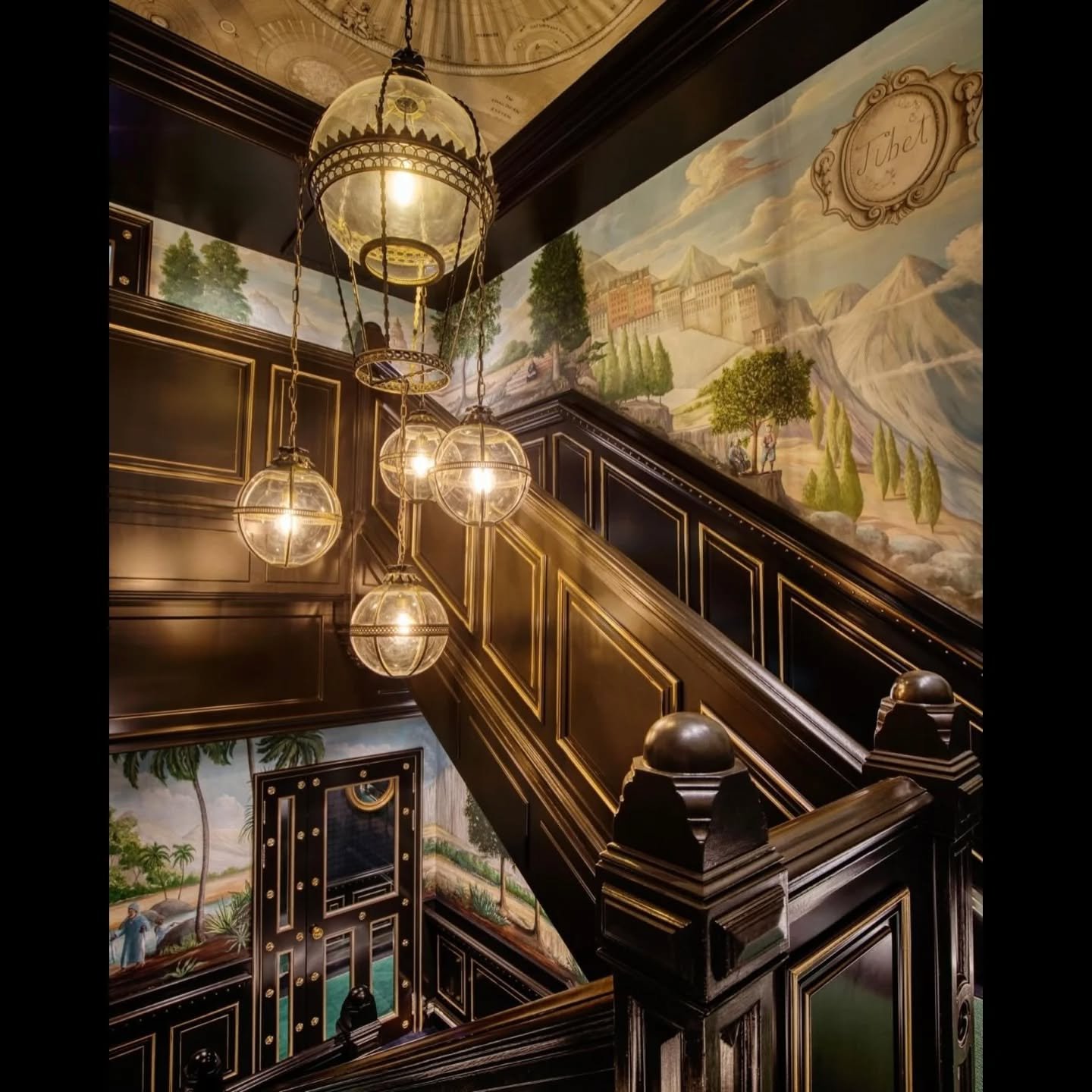 OUTSTANDING CRAFTSMANSHIP AWARD 2025

This year&rsquo;s&nbsp;COMMENDATION&nbsp;for the&nbsp;TAG Best Members&rsquo; Project&nbsp;was awarded&nbsp;to&nbsp;Matthew Croxford&nbsp;&amp;&nbsp;Tom Saunders, for their Scenic mural and ceiling artwork

Croxf