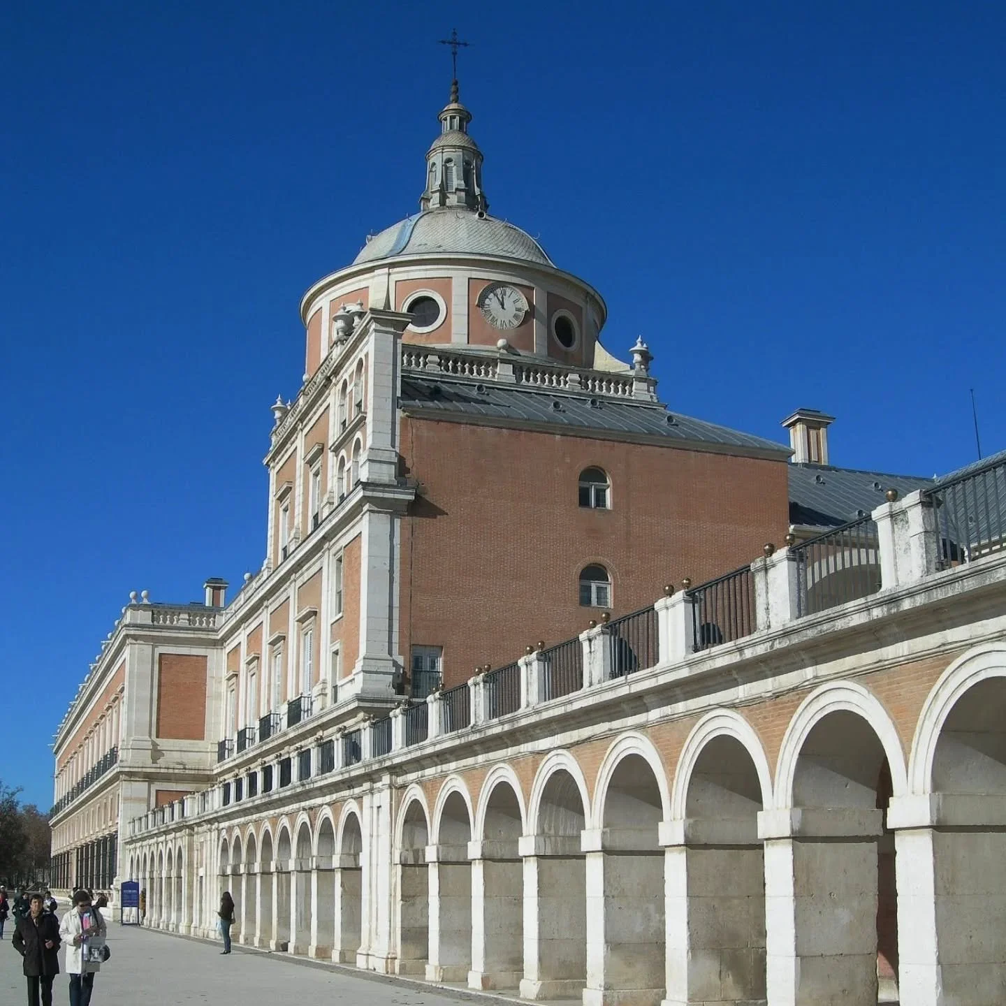 Join us on Zoom at 19:00 UK Time on Thursday 19th&nbsp;of March for our next TAG TALK:

"A New Unified Urban Paradigm",&nbsp;a TAG Talk by Prof. Julio Cesar Perez Hernandez, University of Notre Dame&rsquo;s School of Architecture.

&nbsp;Bo