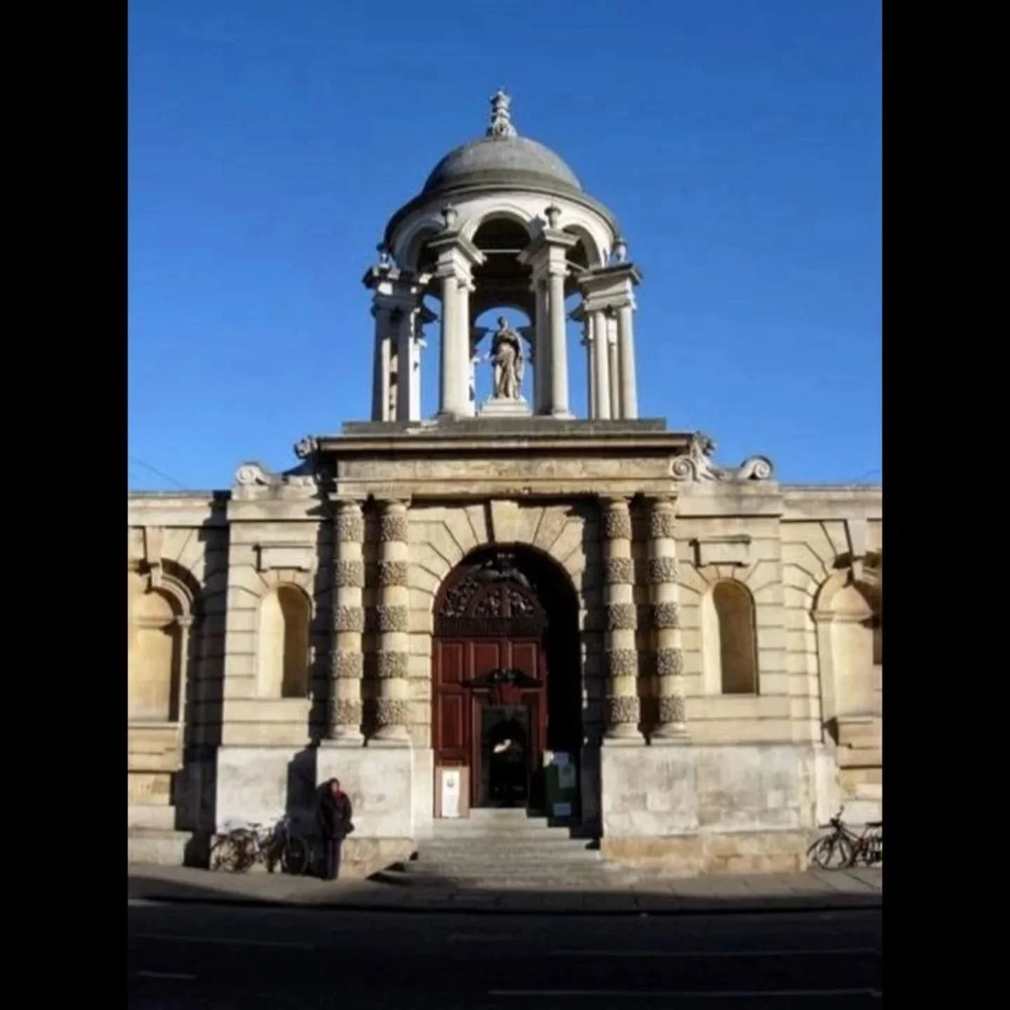 JUST A FEW PLACES LEFT !!!
Don't miss to enroll on the Robert Adam's Workshop! 

Third year of the&nbsp;Classical Design Workshop&nbsp;at the University of Oxford. This year, the workshop changed to 10 Tuesday evenings, so easier for work.

Learn the