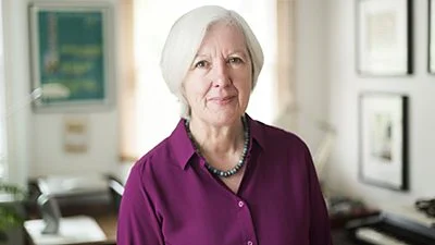 Sofi Jeannin conducts Weir, Tüür and Messiaen