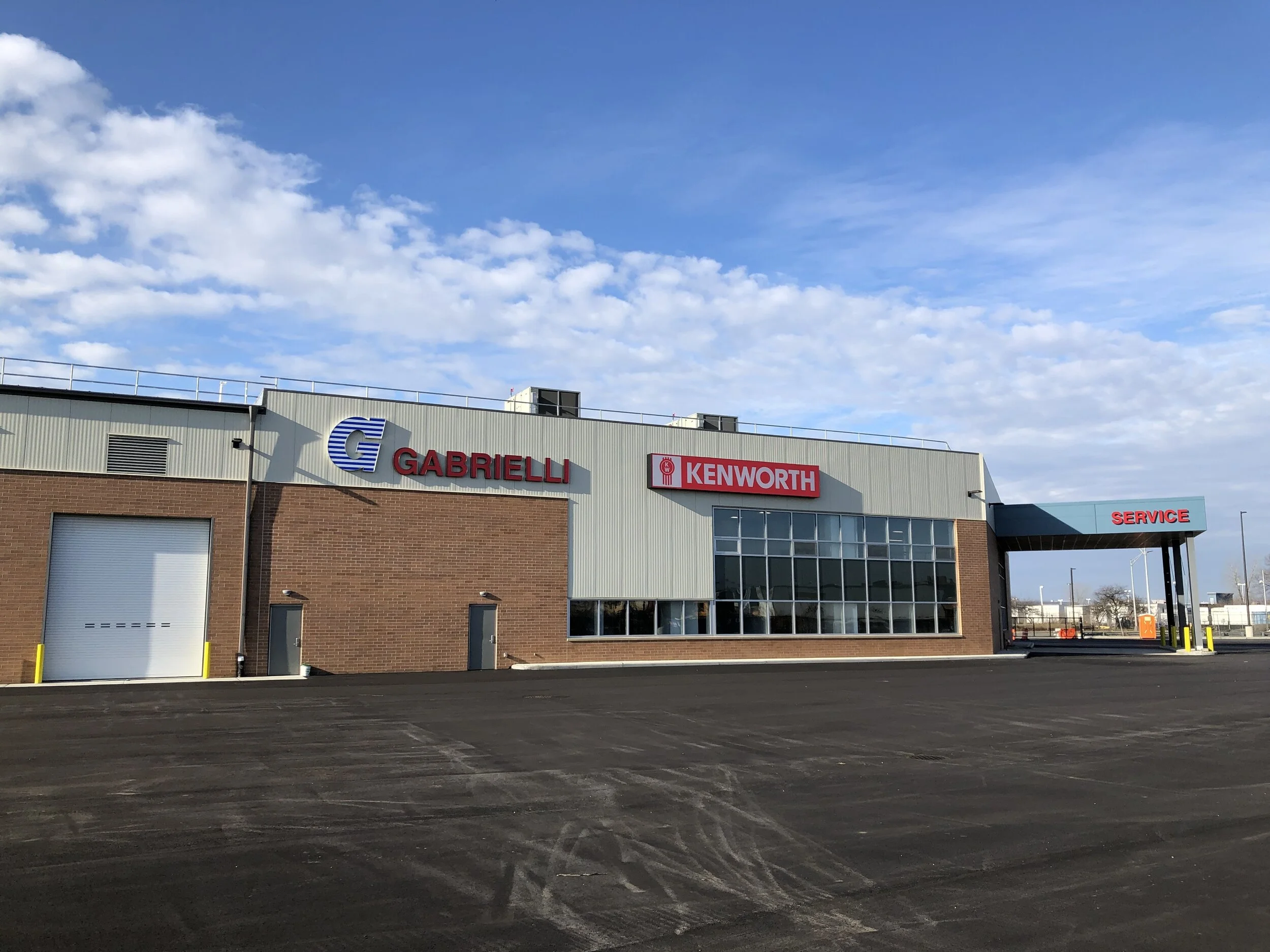 Ground up 70,000sqft 2 story commercial truck repair and office facility.
