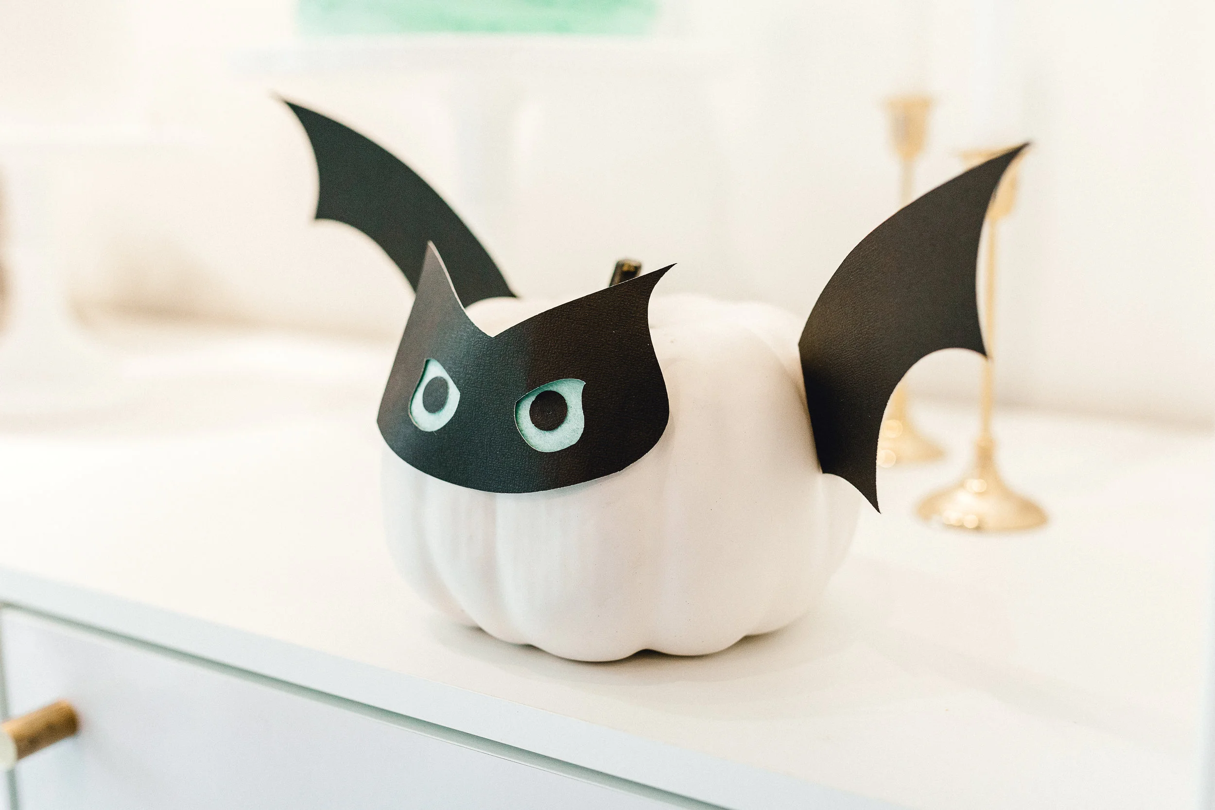 Bat pumpkin craft