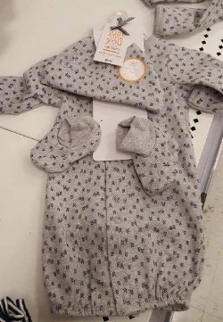preemie clothes.jpg