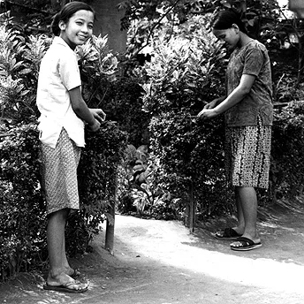 In the camps we make our huts look attractive by growing plants and hedges. I remember our house in Bhutan. Now someone else lives there. I still have a strong desire to return. Maybe this will be possible– we have to make it possible. Dil / PhotoVoice / LWF