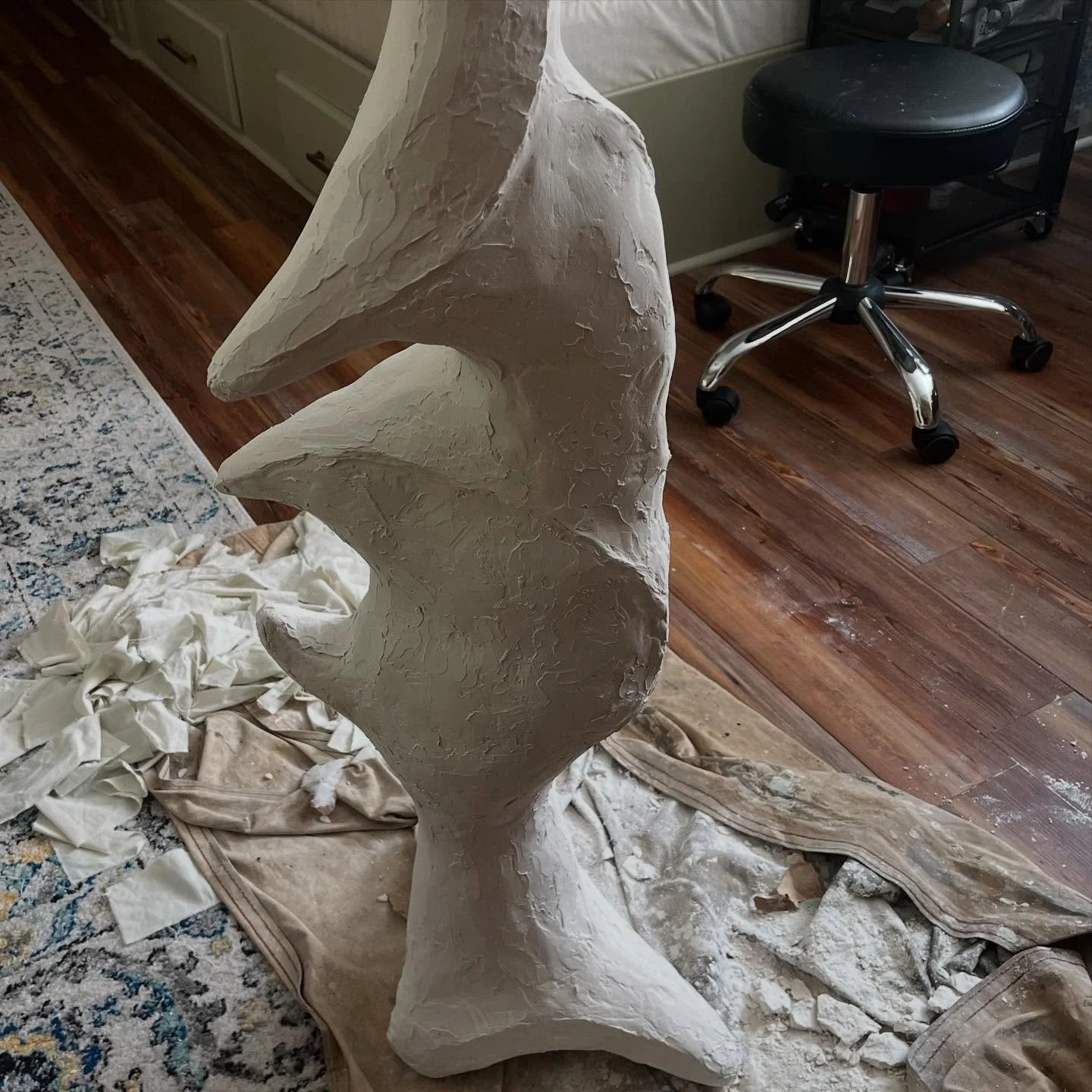 I always hate posting unfinished art but I know everyone likes progressions so here is a piece I started while in Savannah. Will update later. Happy creating everyone! #sculpturalpainting #sculpture #togryeart #repurposedart #experimental
