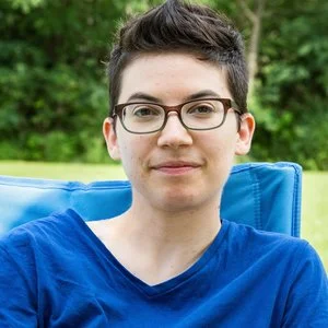 Julie Lipson.jpg