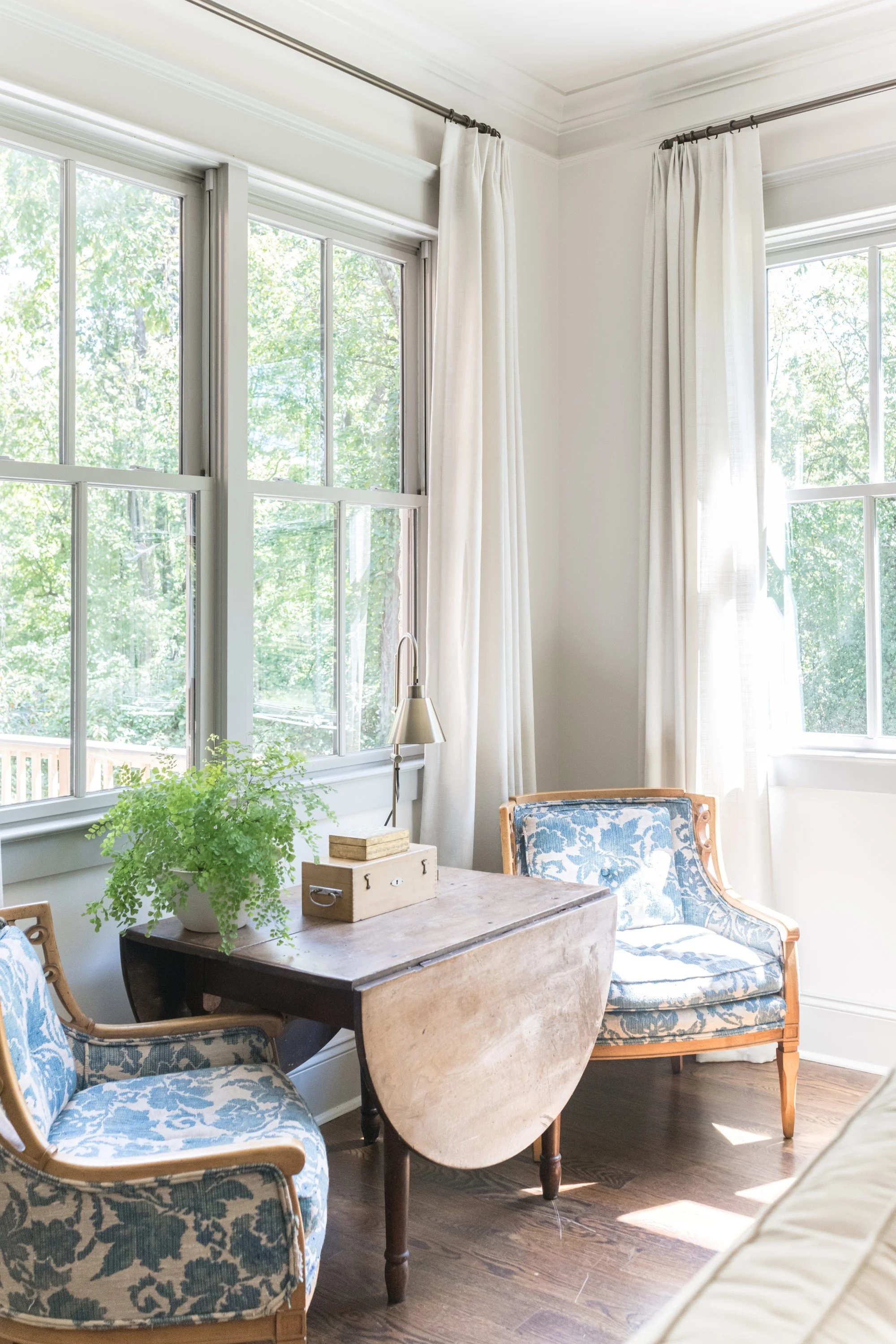 living-room-11 (1).jpg