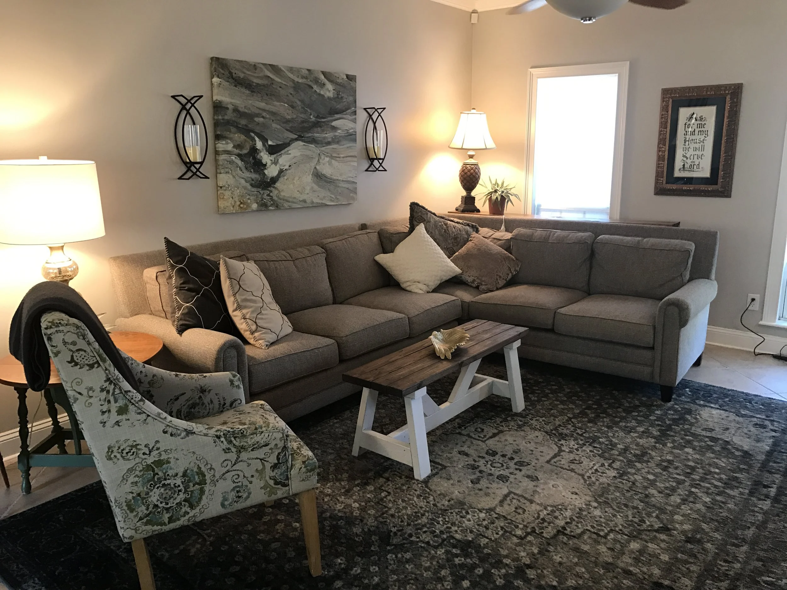 Living Area/Den - Jacksonville Florida House for Sale 