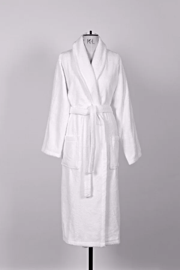 white_bathrobe.jpg