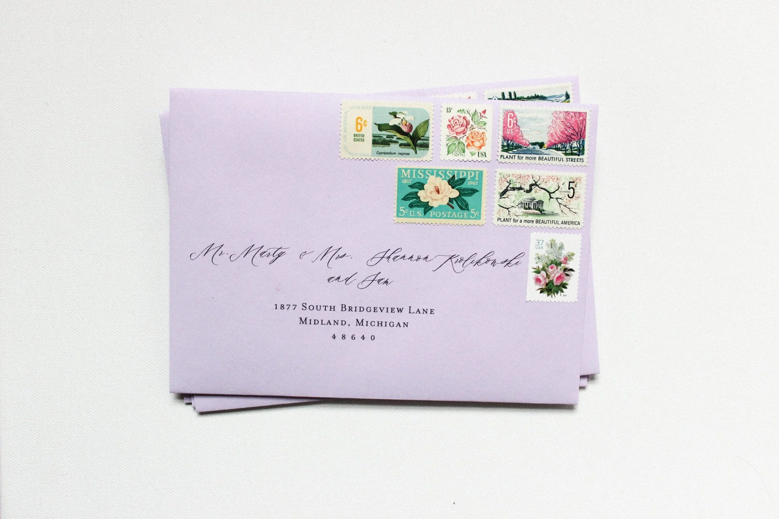 JesRoseDesign-4148-isabella+Frankie-VintagePostage.jpg