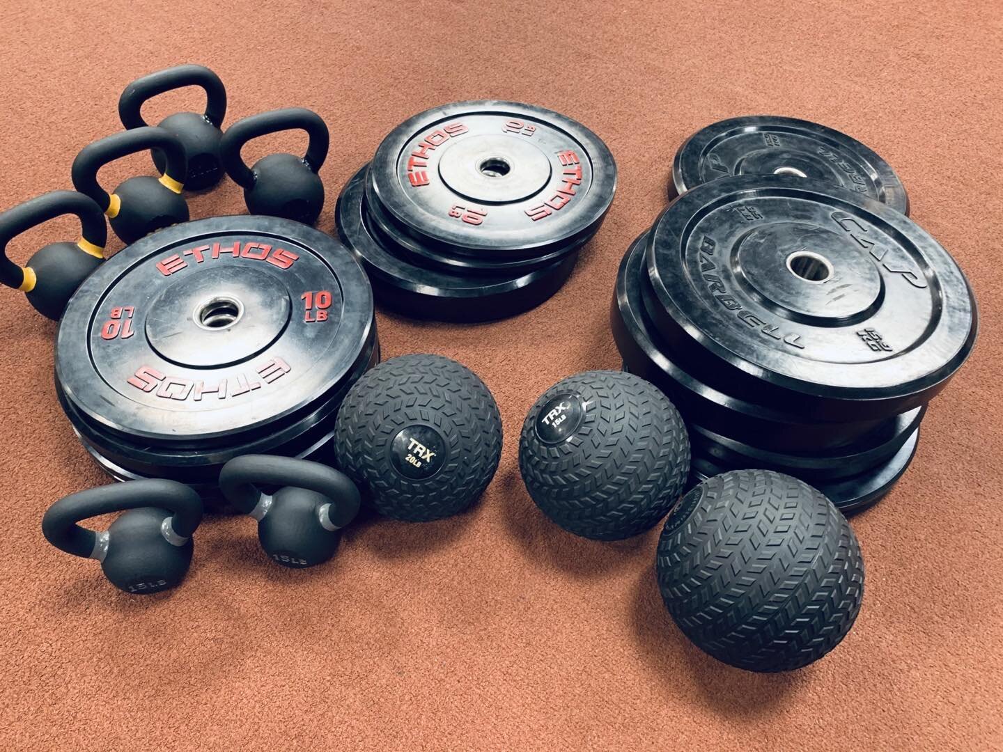 New Equipment came in yesterday!!! Members asked for more light bumper plates so🤷🏻&zwj;♂️ I had to get em!! Plus a bunch more. #justliftgym # Hanford