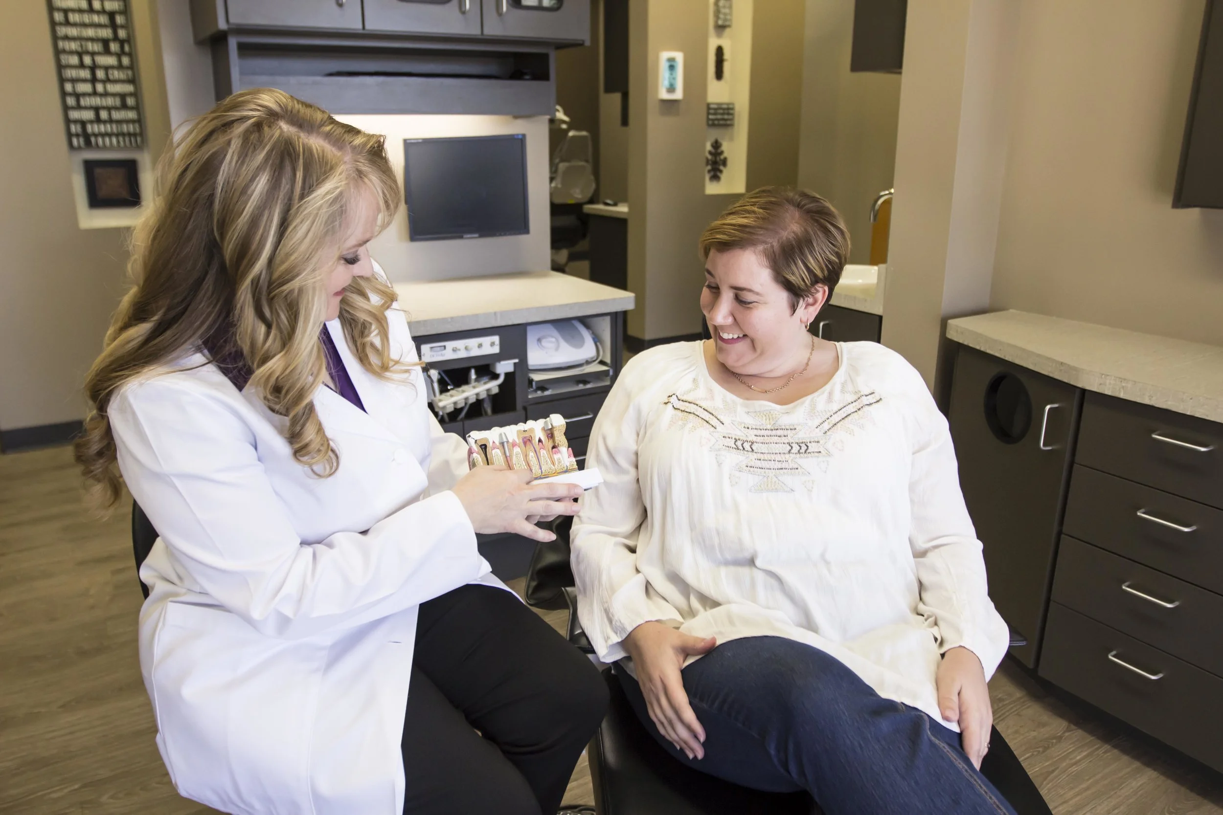  Dr. Guffey provides tooth replacement options.  