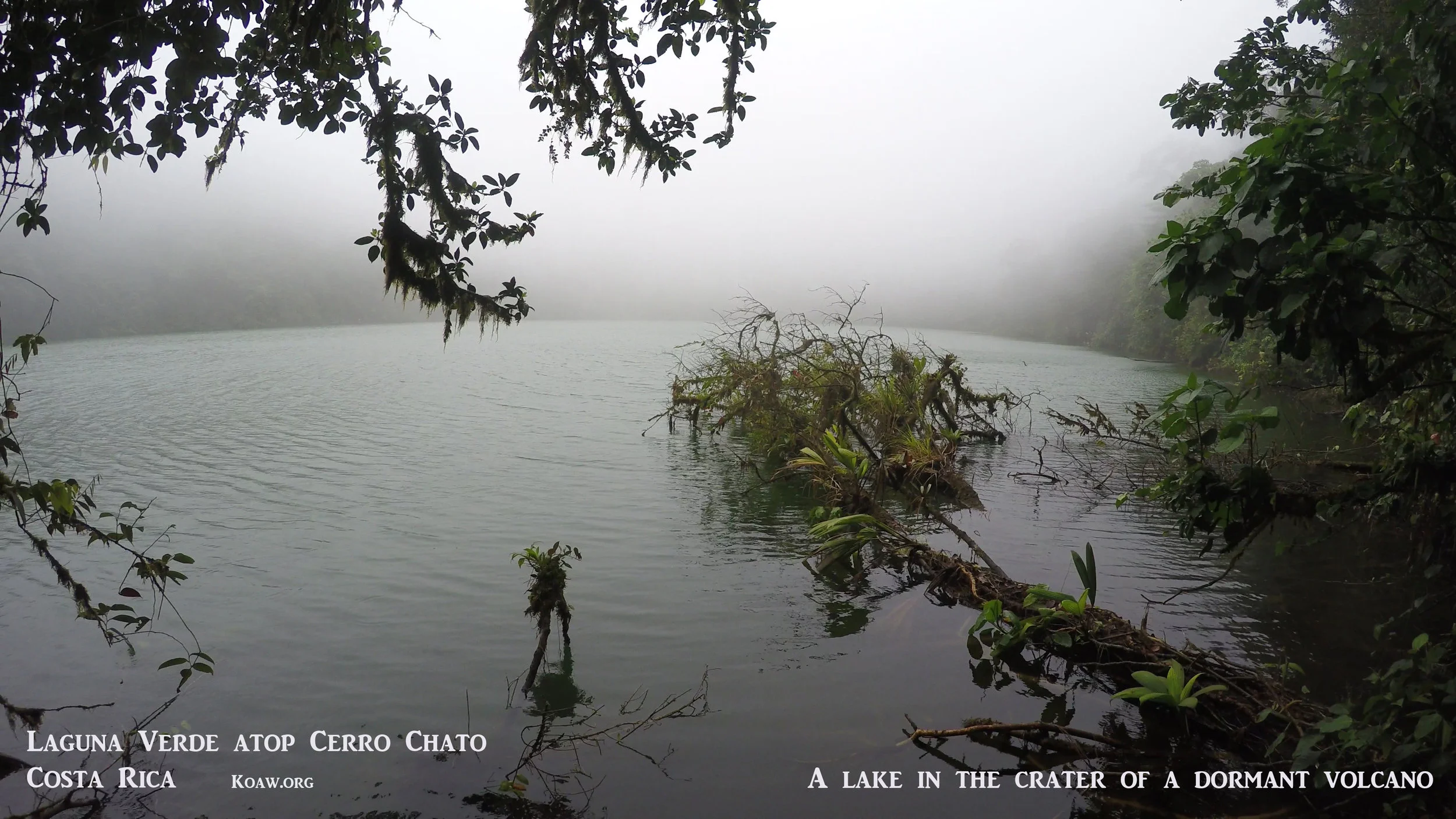 Laguna Verde, Cerro Chato Costa Rica
