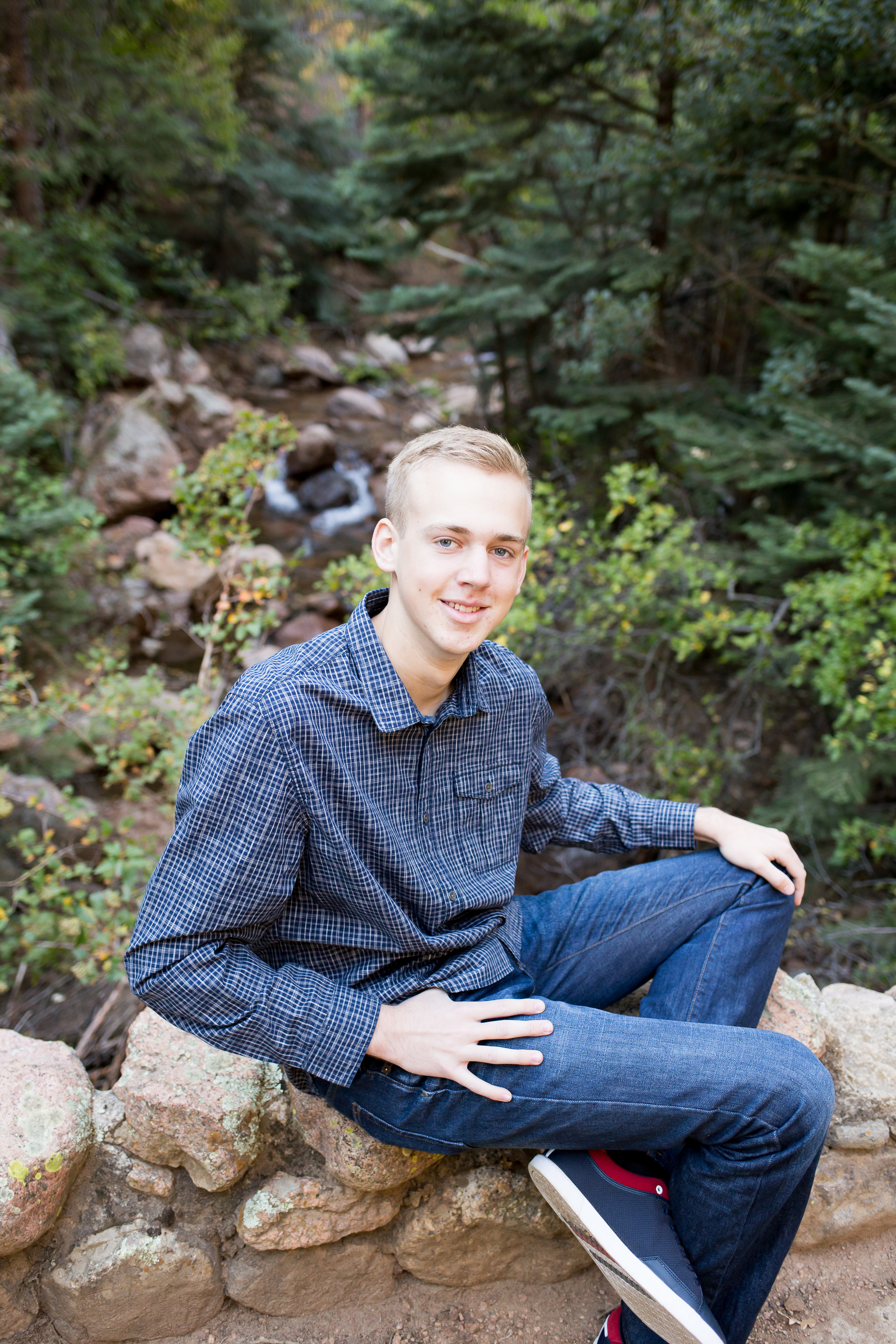 Colorado Springs Senior Photography | Widefield High School senior session in Cheyenne Canyon | Stacy Carosa Photography | Colorado Springs Senior Photographer